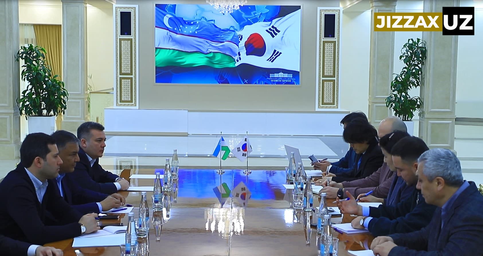 Videoreportaj: Jizzaxda “Yashil shaharlar” loyihasi bo‘yicha uchrashuv o‘tkazildi