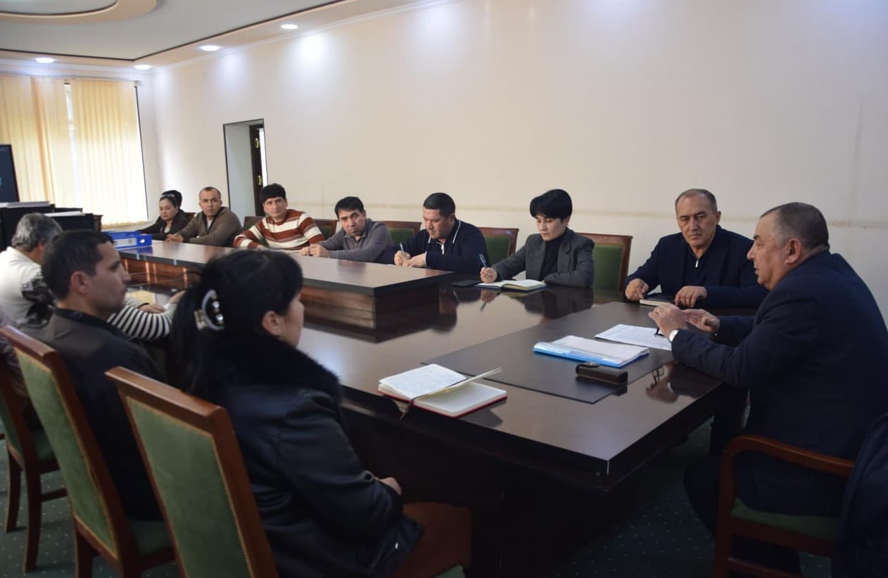 Фориш туман ҳокимлигида коррупцияга қарши ўқув семинари ўтказилди