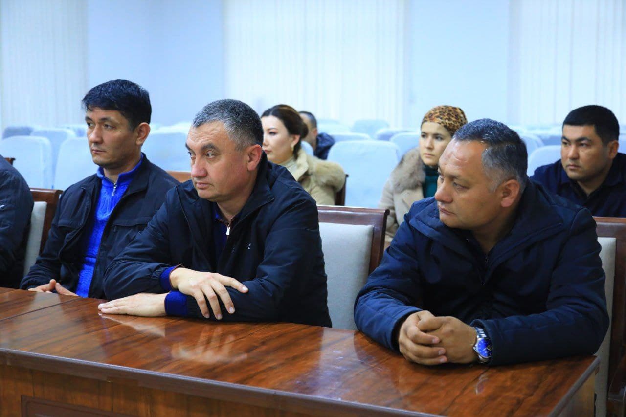 Mirzacho‘lda korrupsiyaga qarshi kurashish bo‘yicha o‘quv seminari o‘tkazildi