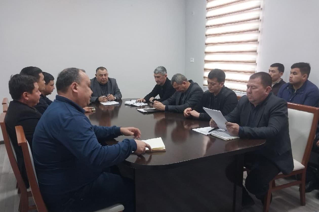 G‘allaorol tumani hokimligida korrupsiyaga qarshi tadbir o‘tkazildi