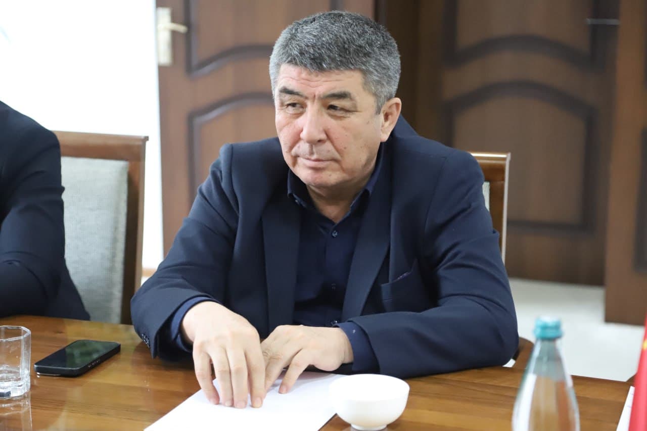 Jizzax viloyati hokimi “Boshiran” kompaniyasi vakillari bilan loyihalarni muhokama qildi