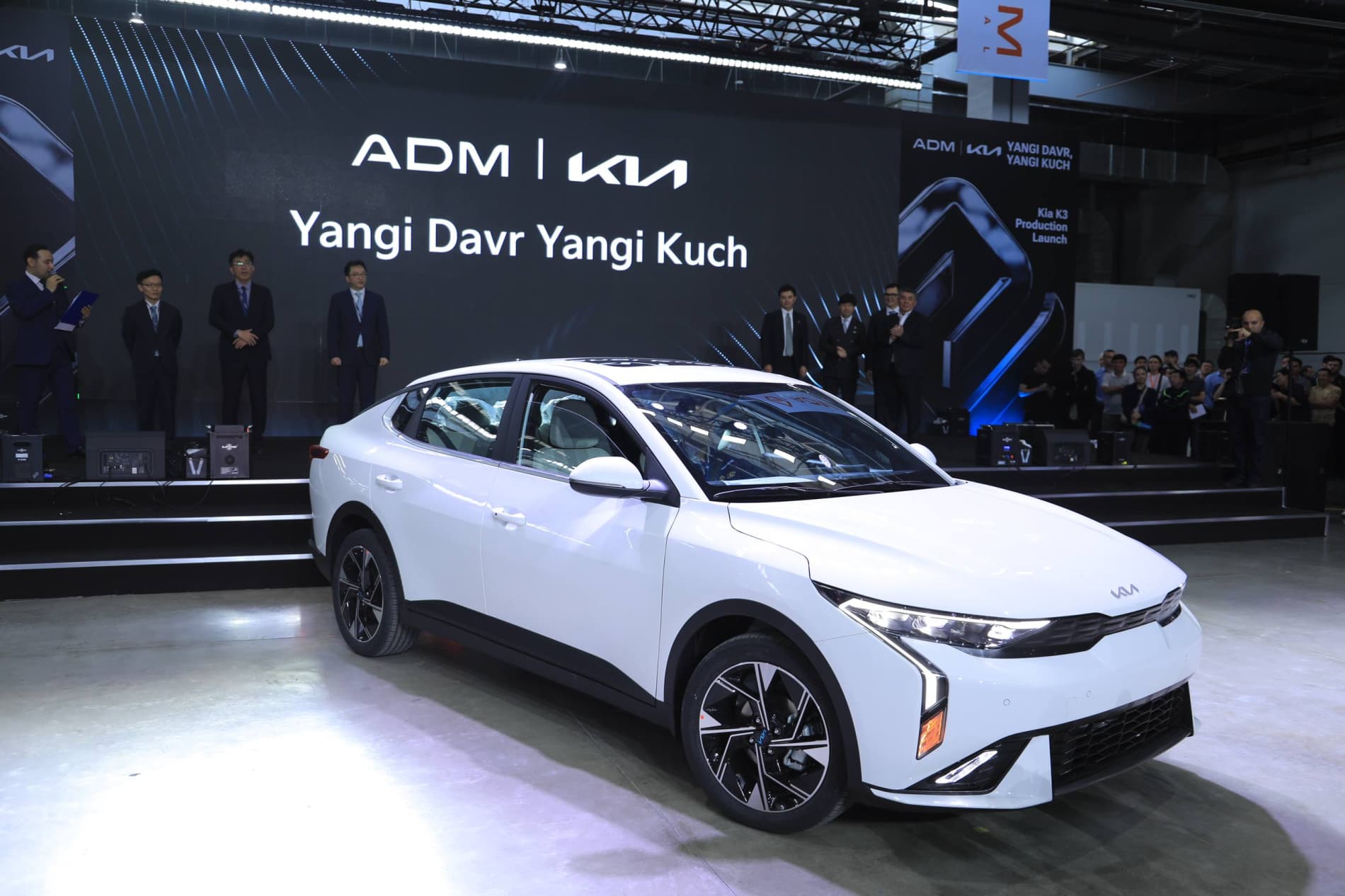 Jizzaxda yangi Kia K3 avtomobili ishlab chiqarilishi yo‘lga qo‘yildi