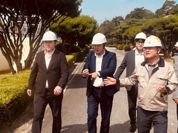 Жиззах вилояти делегацияси Жанубий Корея компаниялари билан инфратузилма соҳасида ҳамкорликни муҳокама қилди