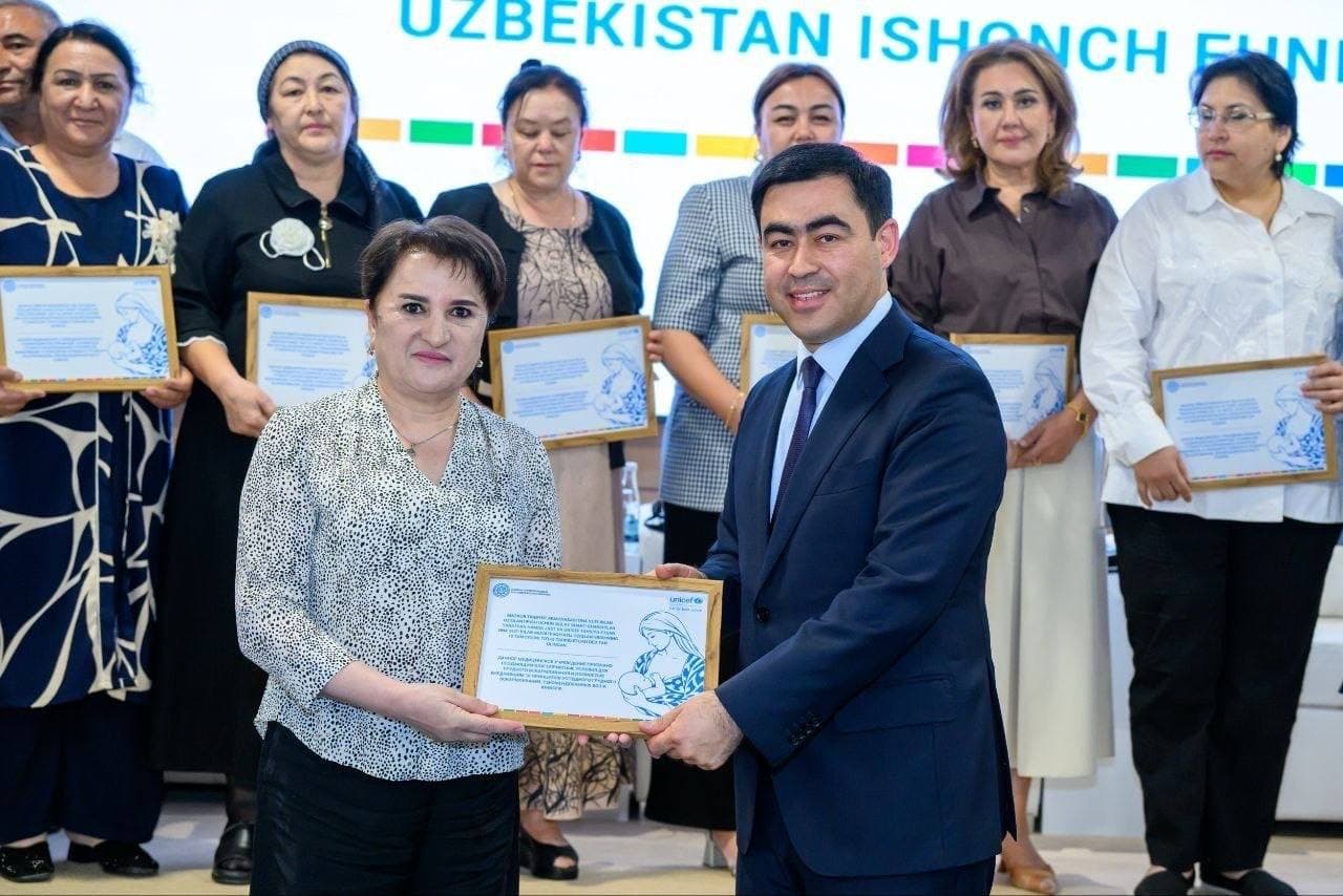 Forish tuman tibbiyot birlashmasi xalqaro sertifikat bilan taqdirlandi