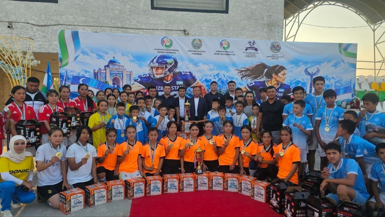 JIZZAXLIK YoSh FLAG-FUTBOLCHILAR O‘ZBEKISTON KUBOGIDA SOVRINDOR BO‘LDI