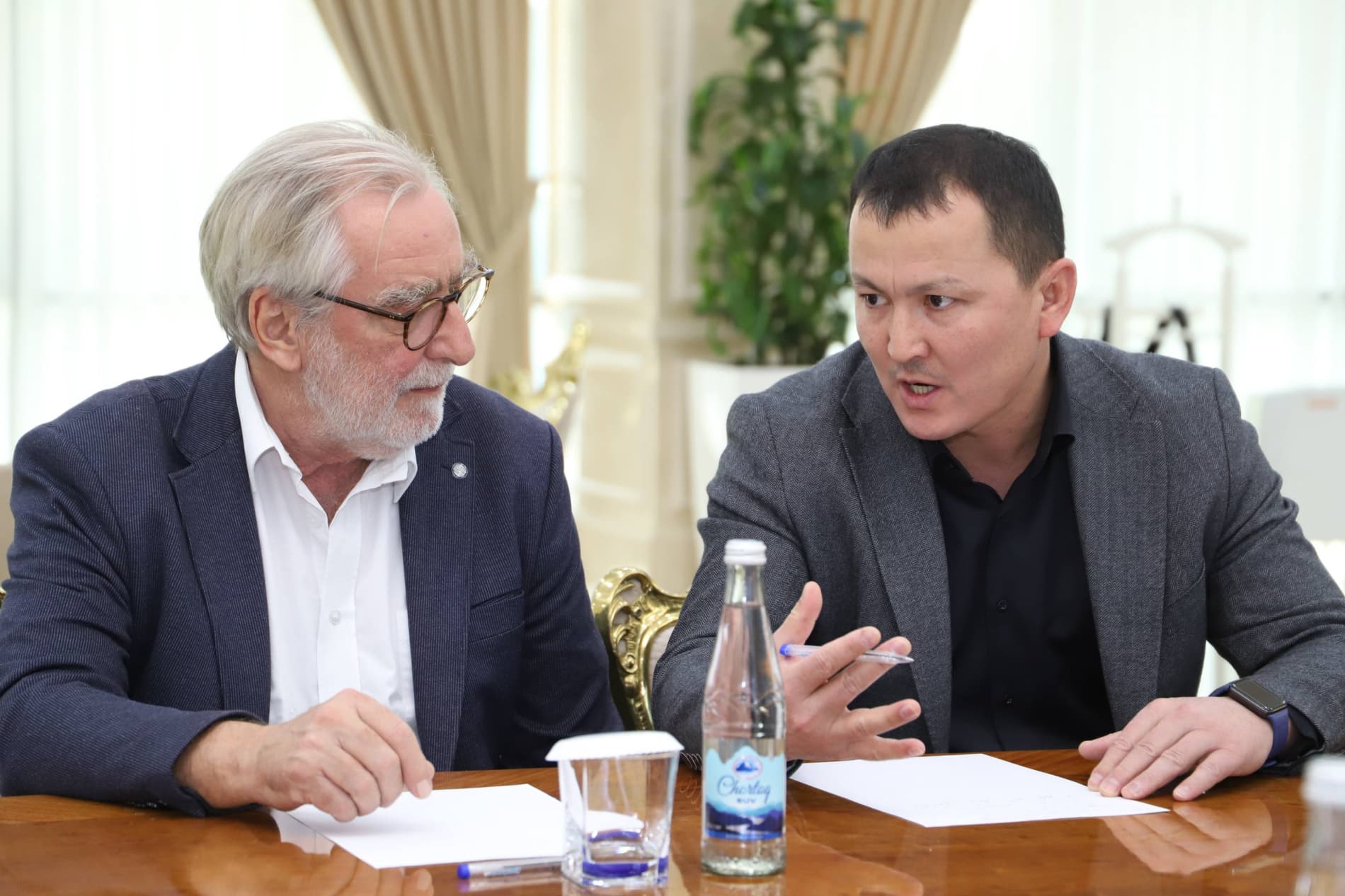 В ДЖИЗАКСКУЮ ОБЛАСТЬ ПРИВЛЕКАЮТ ИНОСТРАННЫХ СПЕЦИАЛИСТОВ В СФЕРЕ МЕДИЦИНЫ