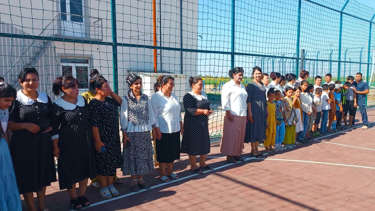 Koson tumani Arabxona mahallasida zamonaviy sport maydonchasi foydalanishga topshirildi