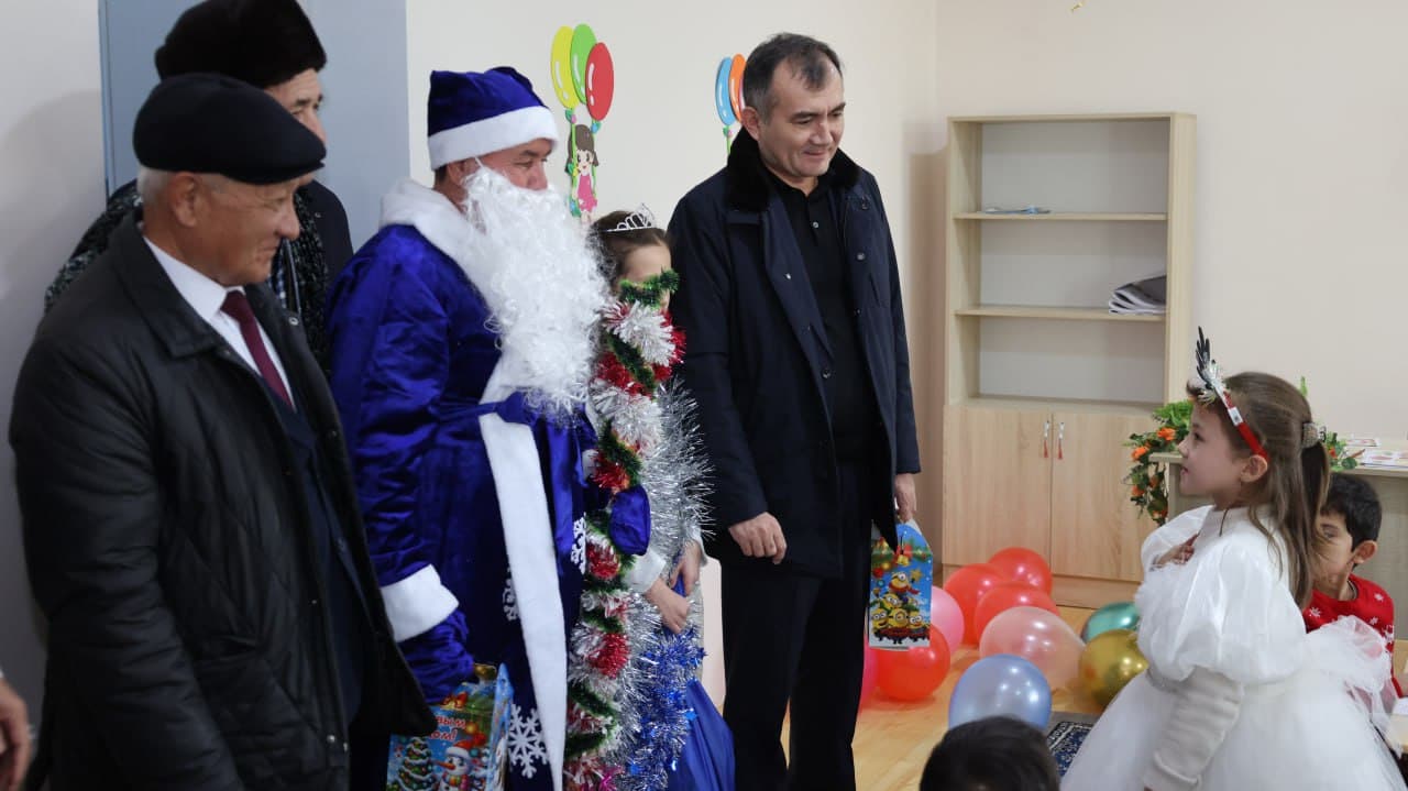 Yangi yil bayrami arafasida Nishonda bolajonlarga bog‘cha, ehtiyojmand insonlarga esa uy kalitlari topshirildi