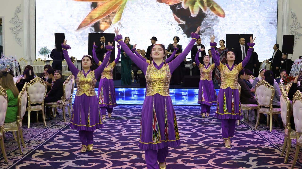 Viloyatimiz markazida Xalqaro xotin-qizlar kuni munosabati bilan bayram dasturi tashkil etildi