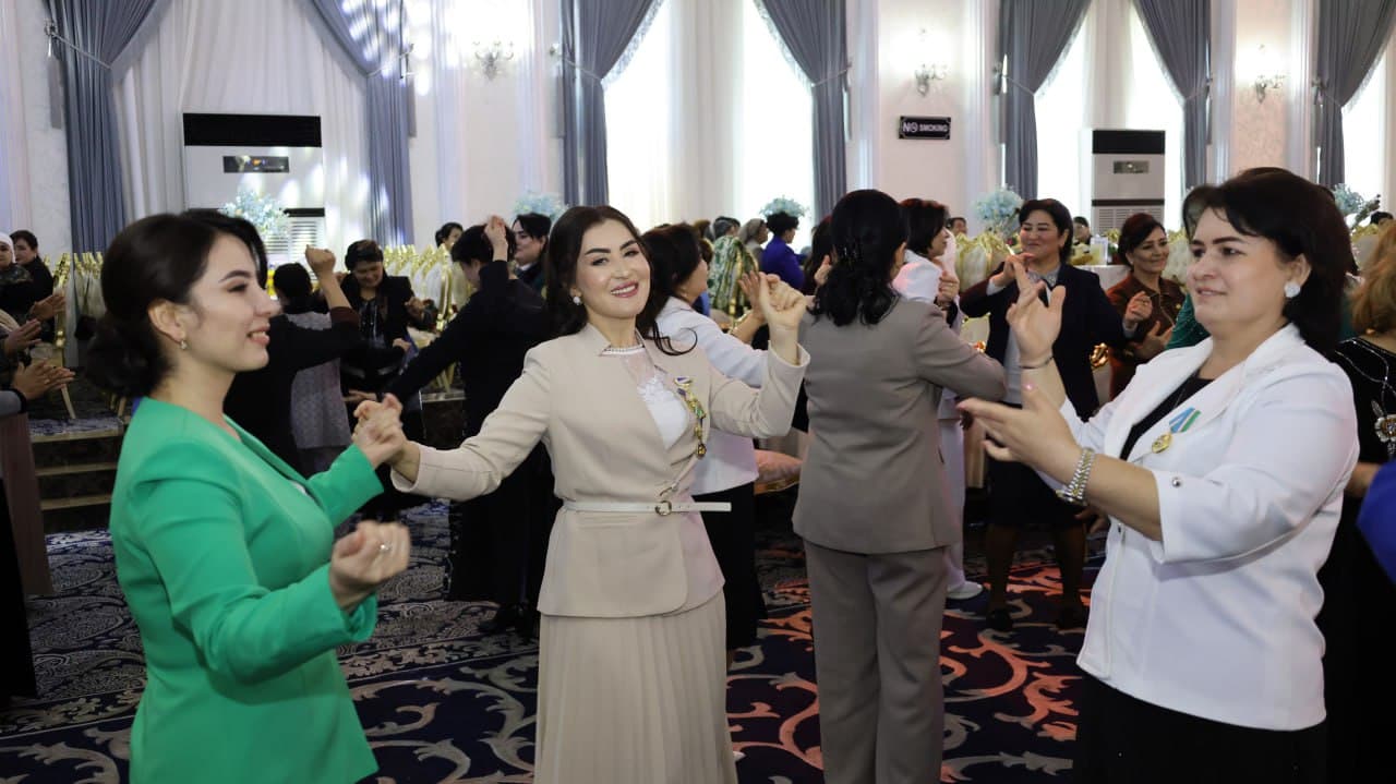 Viloyatimiz markazida Xalqaro xotin-qizlar kuni munosabati bilan bayram dasturi tashkil etildi