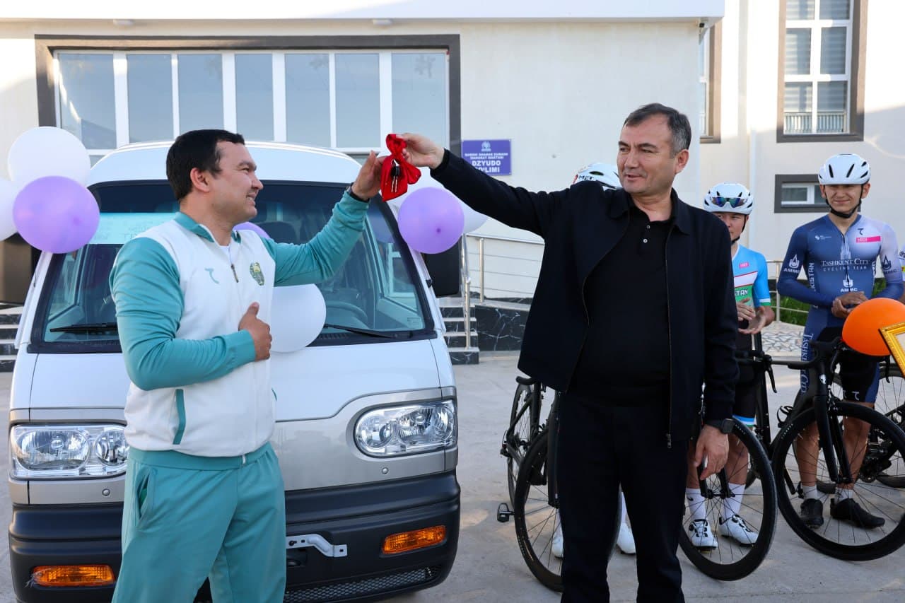 Viloyat hokimi sport yoʻnalishida oʻrganishlar olib bordi