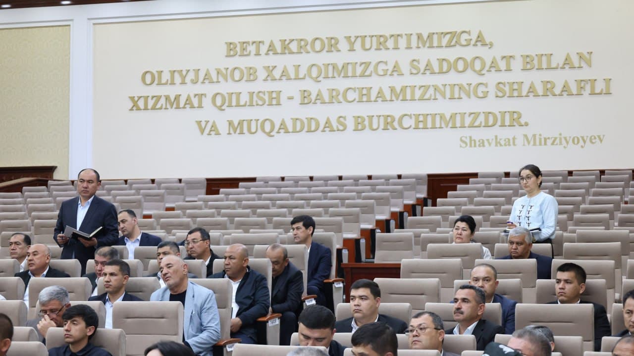 Navbatdagi “hokimlik soati”da dolzarb masalalar muhokama qilindi