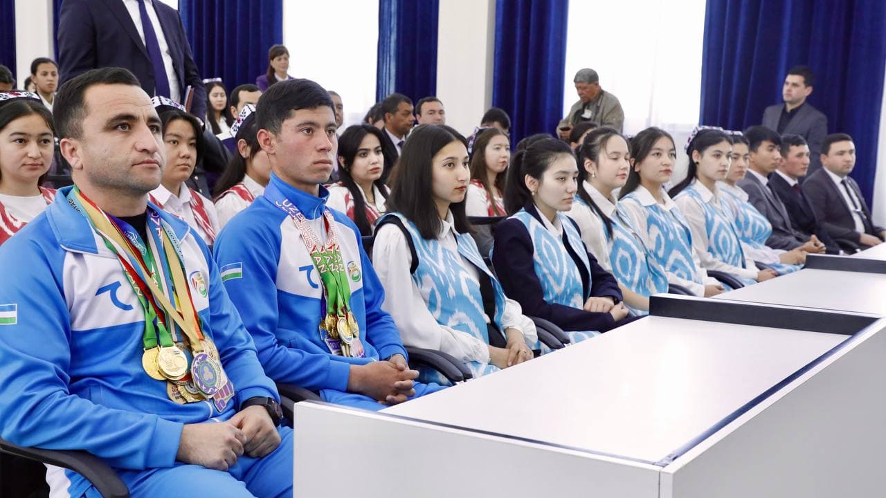 Murotjon Azimov Shahrisabzda yoshlar bilan ochiq muloqot o‘tkazdi