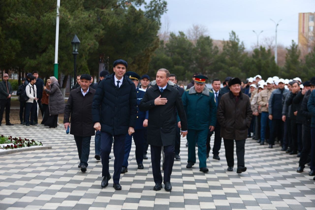 Роботлар қураётган келажак: Нуротада энг замонавий қуёш электр мажмуаси