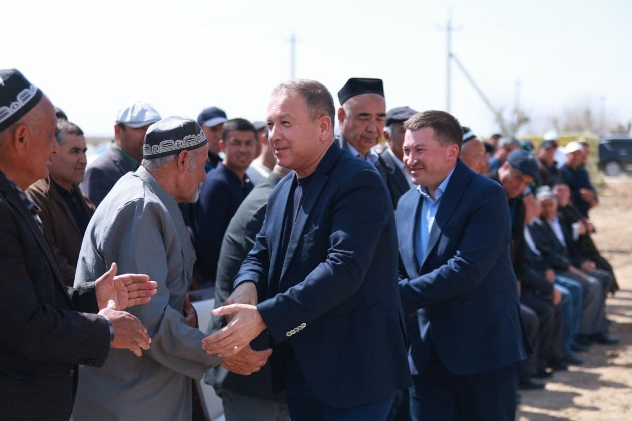 "KARMANA WORLD AGROTECH" MCHJ yer maydonlarida chigit ekish ishlari boshlab yuborildi