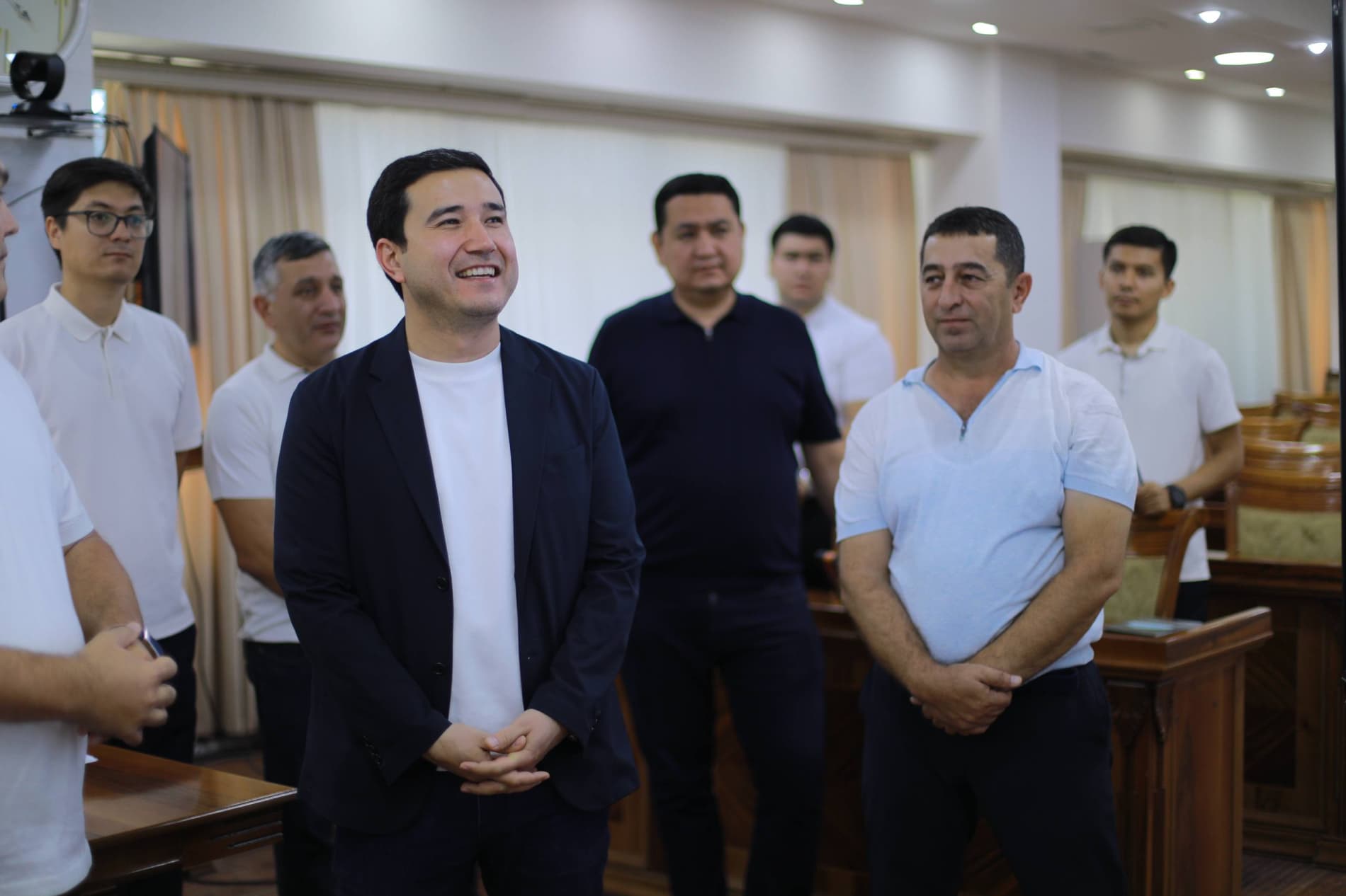 Навоийда IT соҳасини ривожлантиришга қаратилган истиқболли лойиҳалар муҳокама қилинди