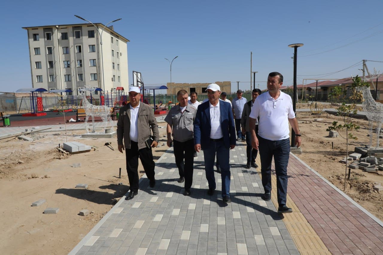 NUROTADA ZAMONAVIY JAMOAT PARKI BARPO ETILMOQDA