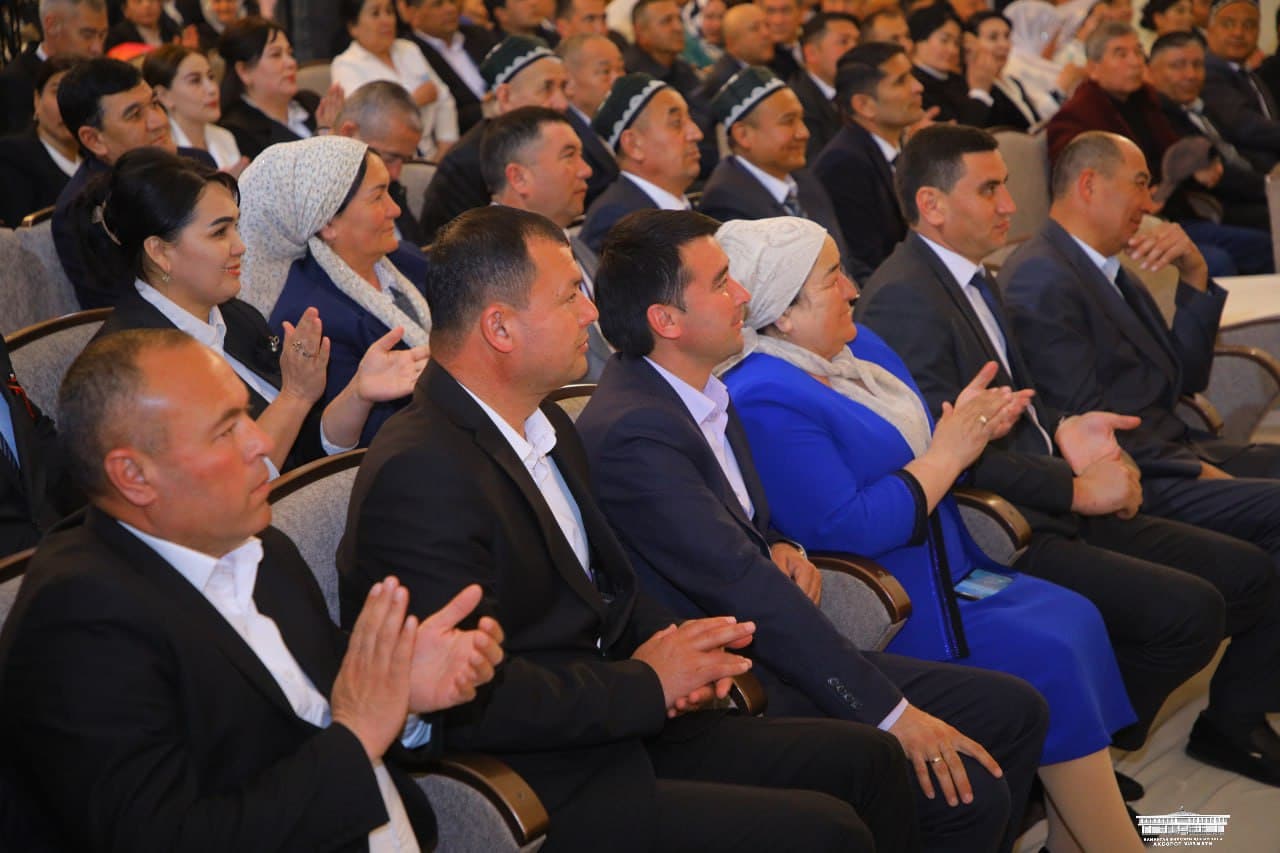 Наманганда 22 март - Маҳалла тизими ходимлари куни кенг нишонланмоқда.