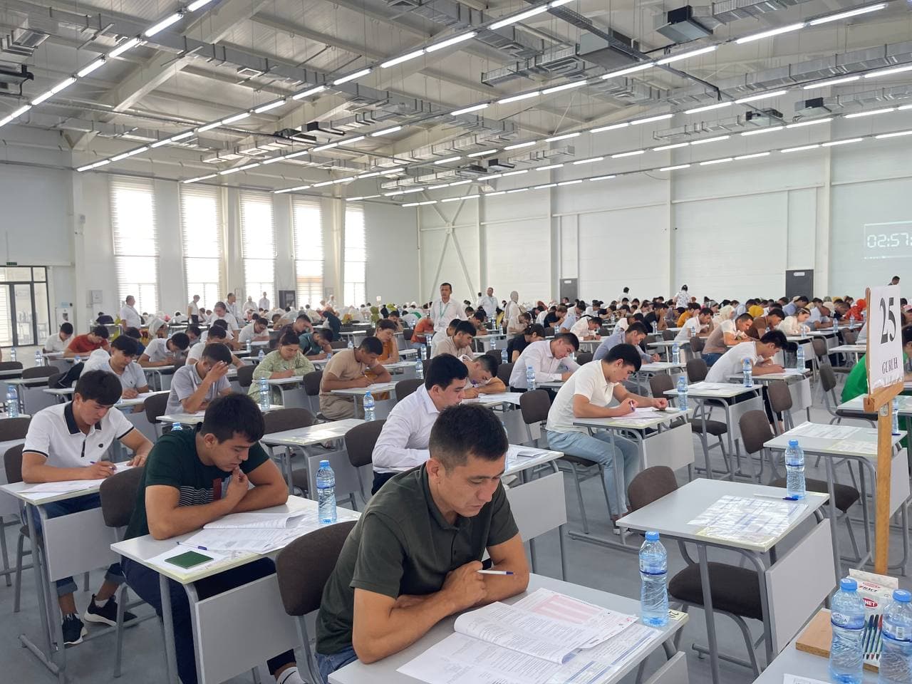 Namanganda abituriyentlar test sinovlarini topshirishni boshladi