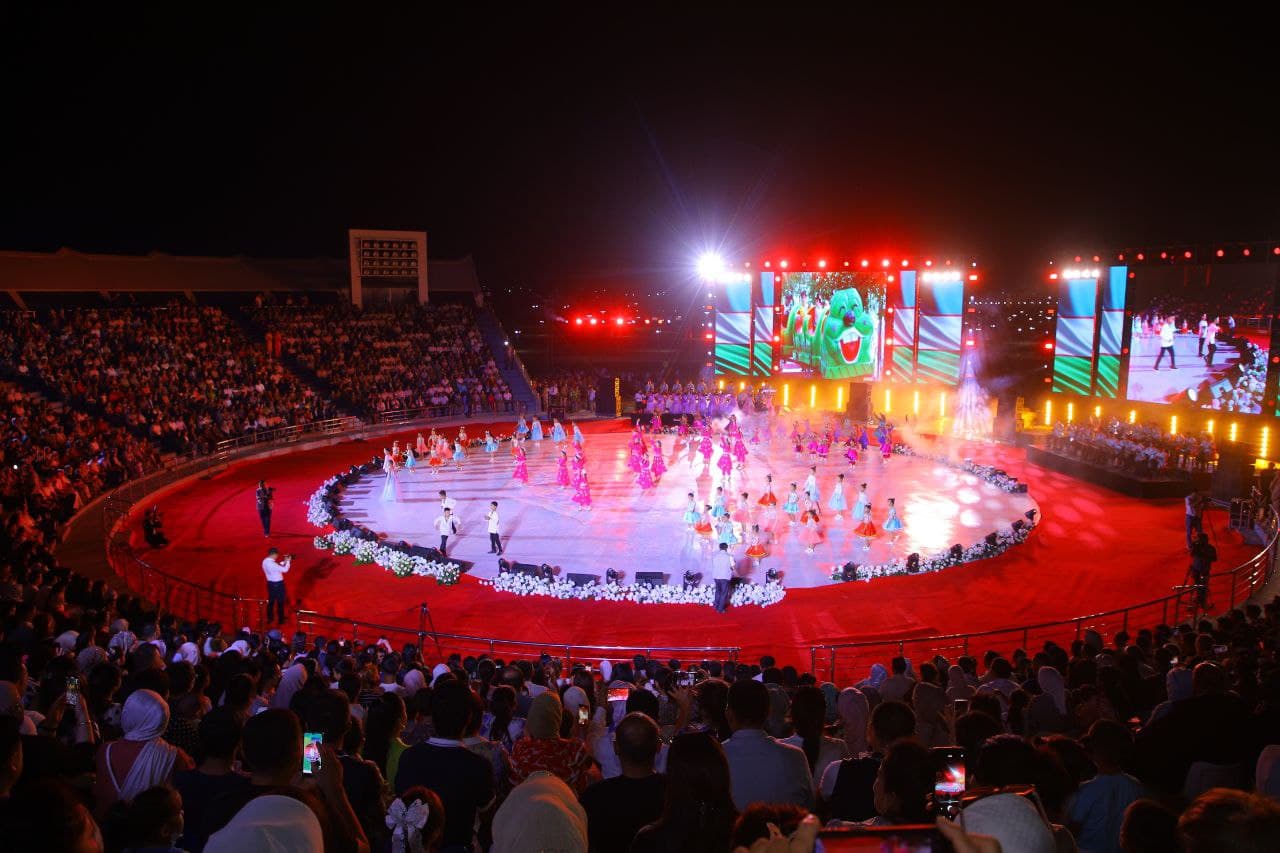 Namangan viloyati hokimi Abdurazakov Shavkat Shokirdjanovichning Oʻzbekiston Respublikasi Davlat Mustaqilligining 33 yilligiga bagʻishlangan tantanali marosimdagi tabrik soʻzi