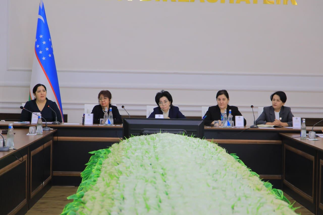 Судьялар олий кенгаши ташаббуси билан Кенгаш ҳузуридаги Ўзбекистон Судьялар клубининг Аёл судьялар жамоаси томонидан Наманган вилоятида давра суҳбати ўтказилди.