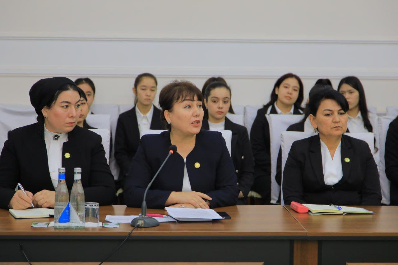 Судьялар олий кенгаши ташаббуси билан Кенгаш ҳузуридаги Ўзбекистон Судьялар клубининг Аёл судьялар жамоаси томонидан Наманган вилоятида давра суҳбати ўтказилди.