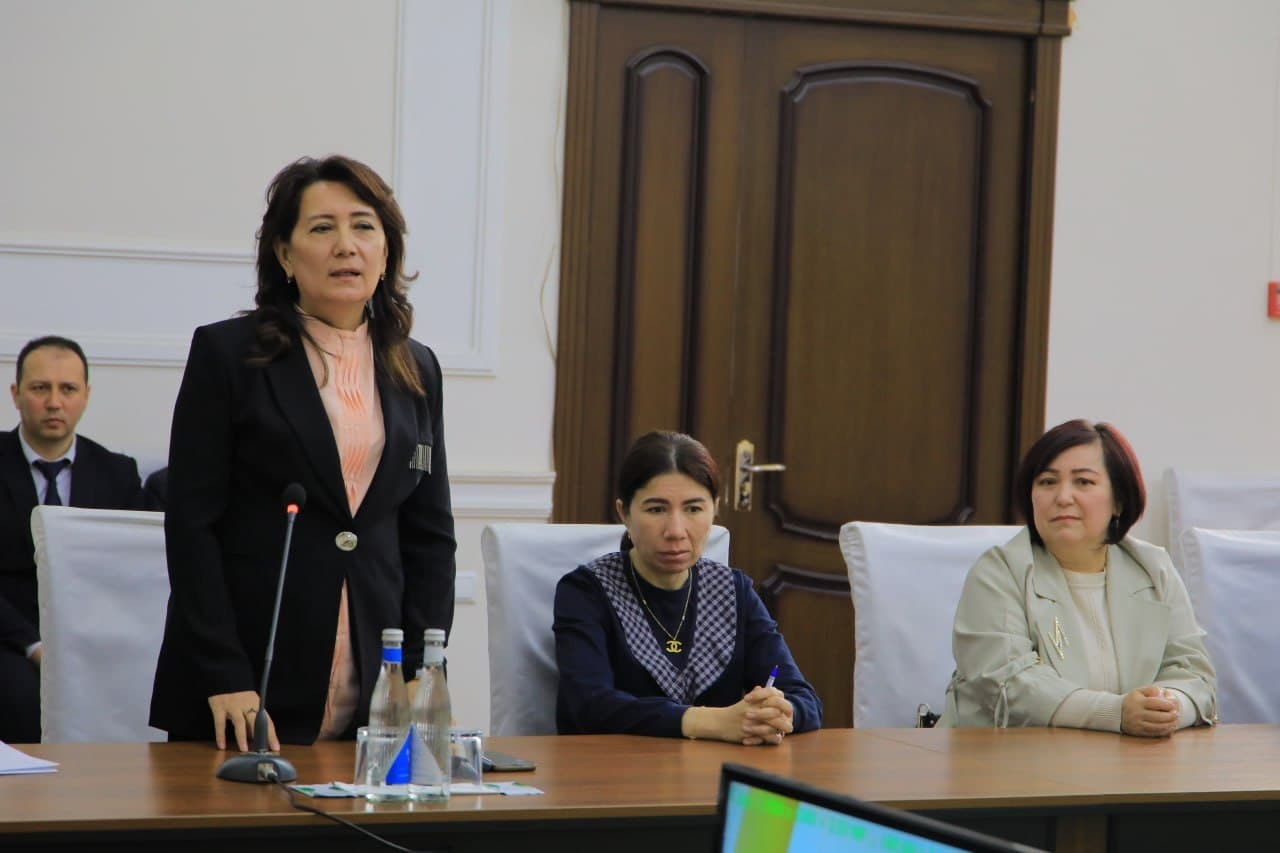 Судьялар олий кенгаши ташаббуси билан Кенгаш ҳузуридаги Ўзбекистон Судьялар клубининг Аёл судьялар жамоаси томонидан Наманган вилоятида давра суҳбати ўтказилди.