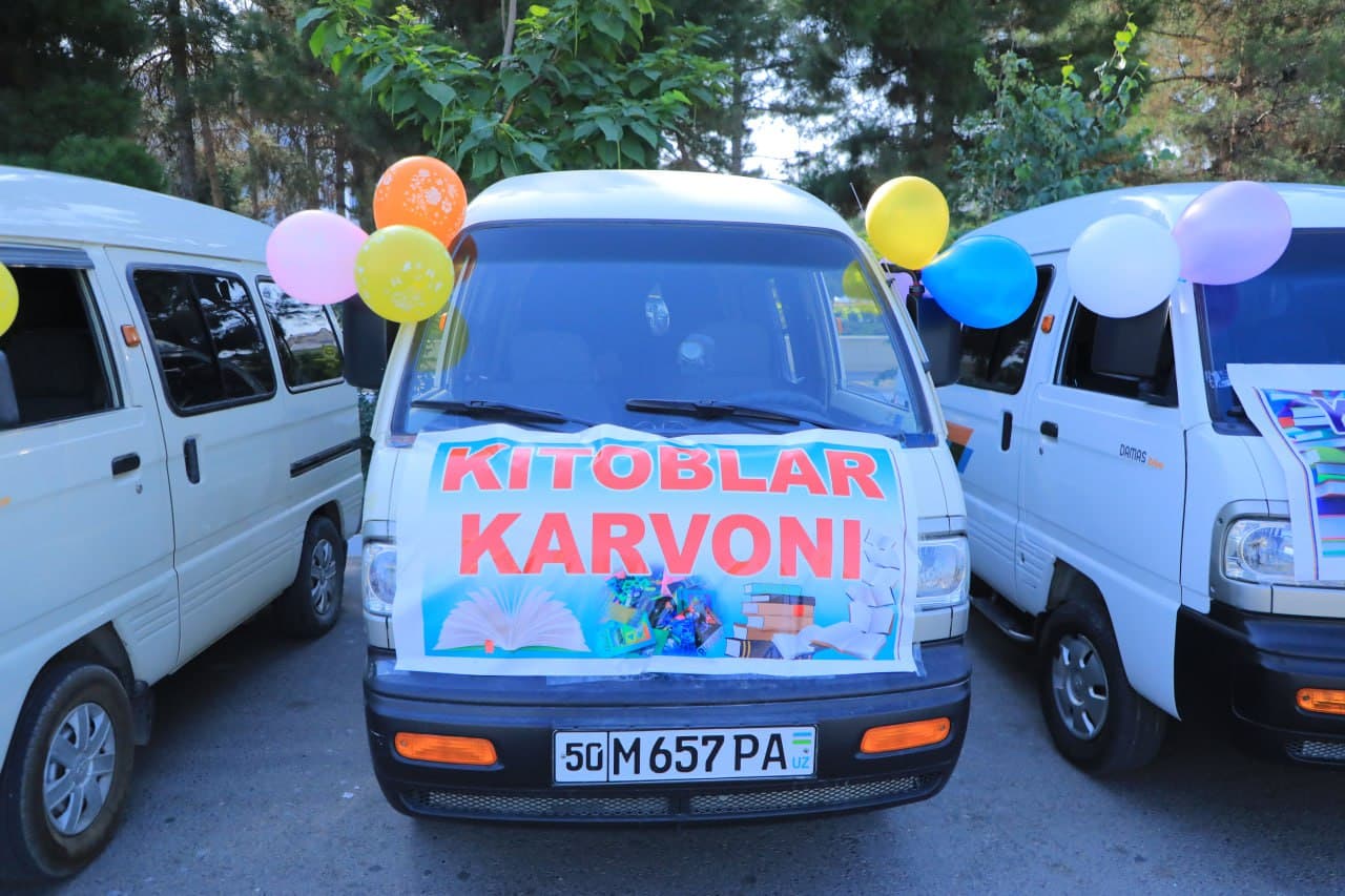 Maktab kutubxonalari yangi adabiyotlar bilan boyidi