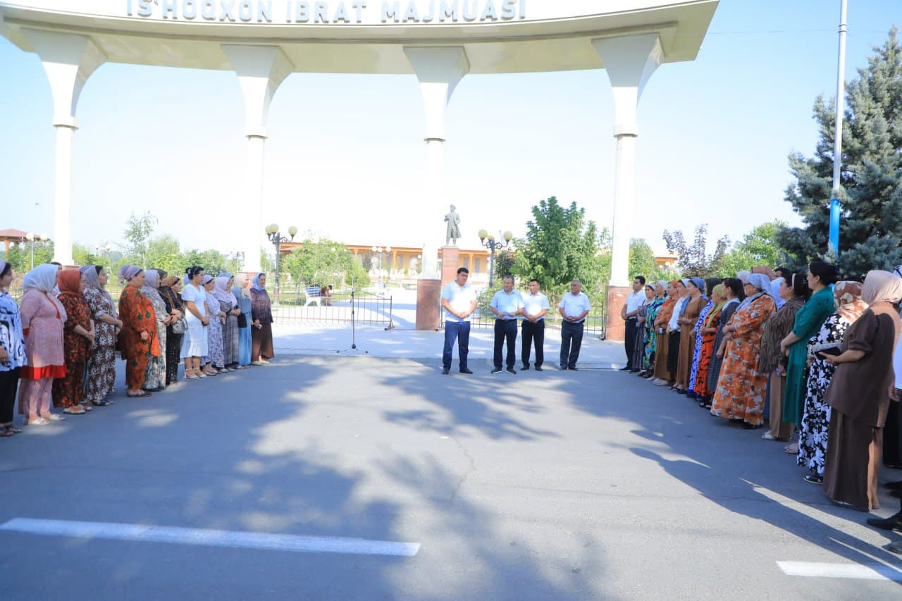 Maktab kutubxonalari yangi adabiyotlar bilan boyidi