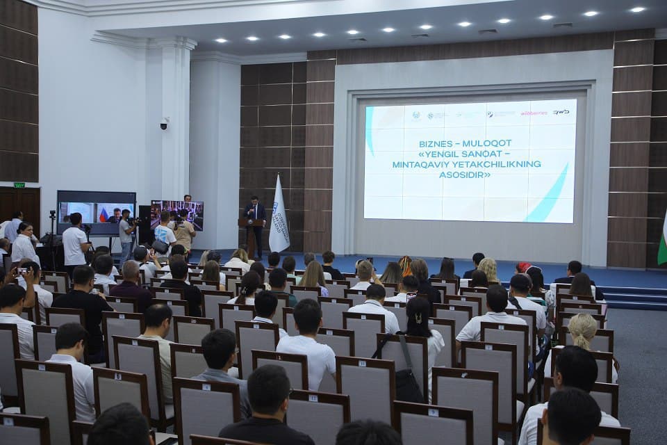 64-xalqaro "Gullar festivali" doirasida Namanganda xalqaro ekspeditsiya a’zolari tantanali kutib olindi va biznes-muloqot o‘tkazildi