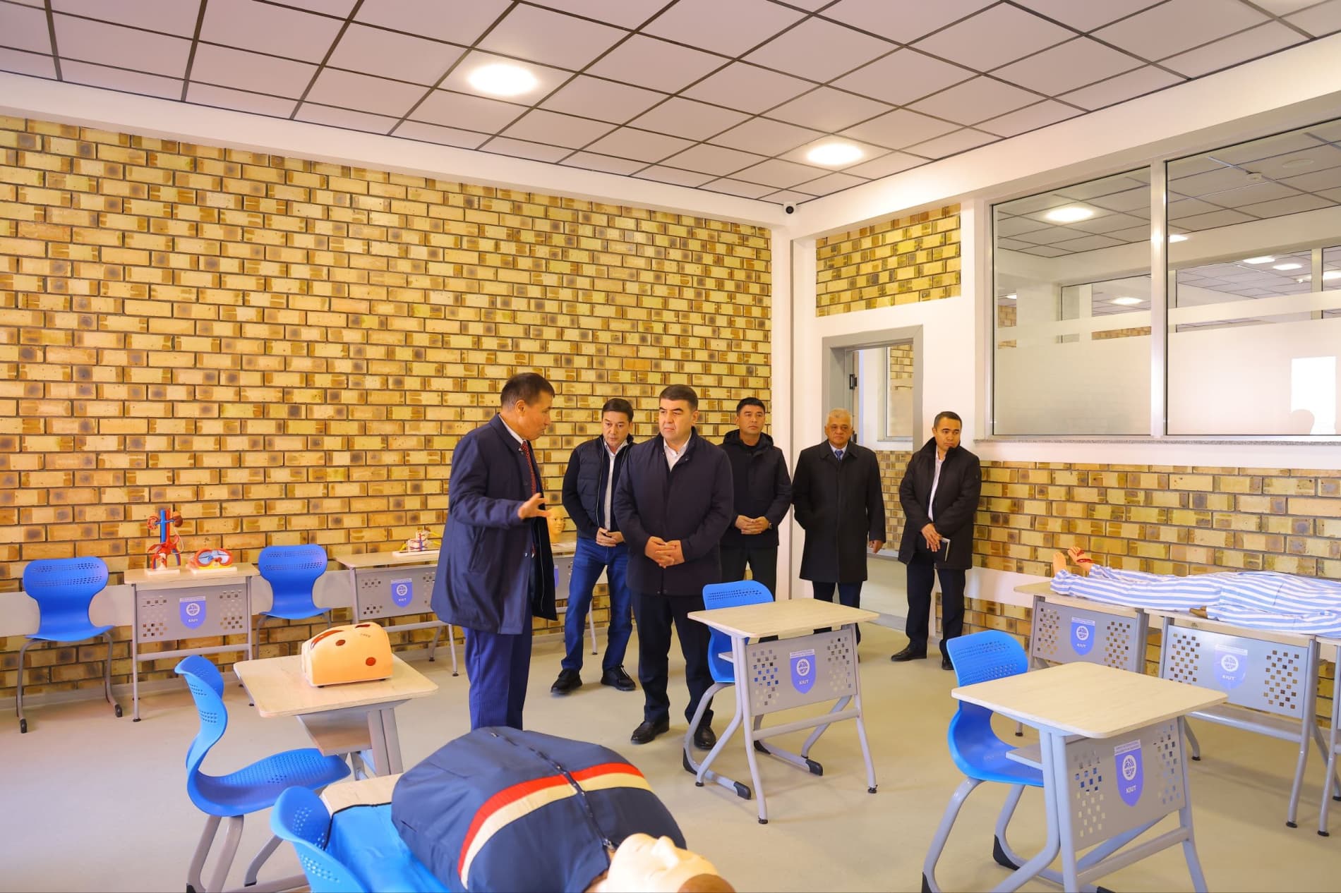 "Yangi Namangan shaharchasi"da yana bir obyekt taqdimoti bo‘lib o‘tdi: Toshkent kimyo xalqaro Universitetining Namangan filiali yangi binoda!