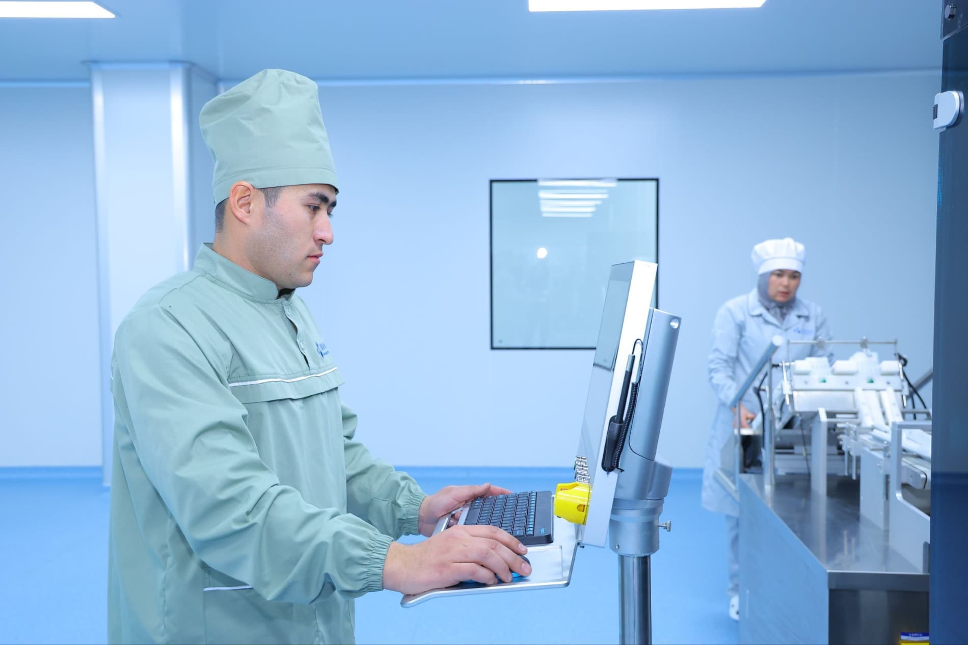 “NANO PHARMACEUTICAL” farmatsevtika korxonasining birinchi bosqichi ishga tushirildi