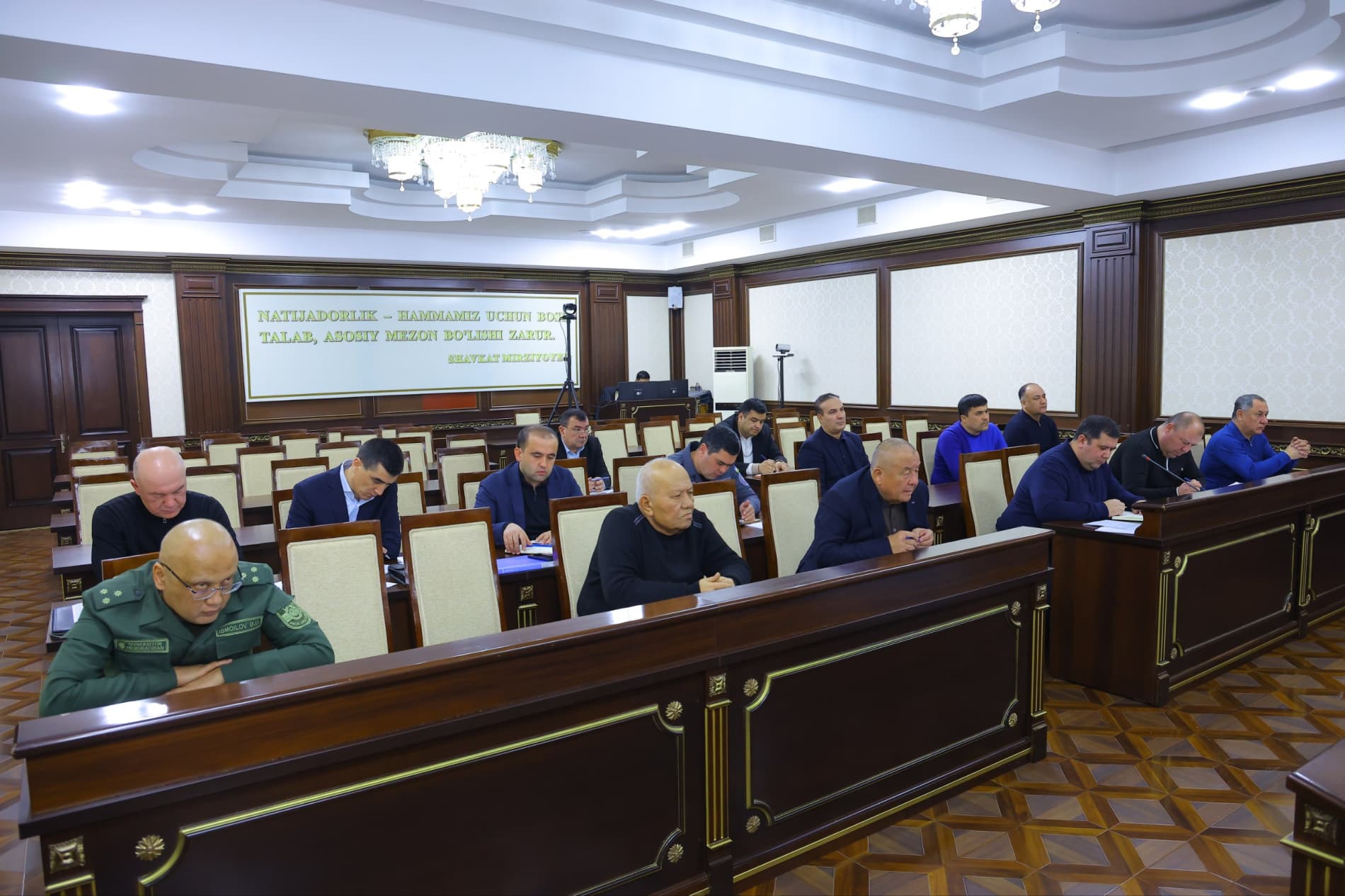 Қишлоқ хўжалигидаги долзарб тадбирлар ижроси, фермерлар масъулияти муҳокама қилинди