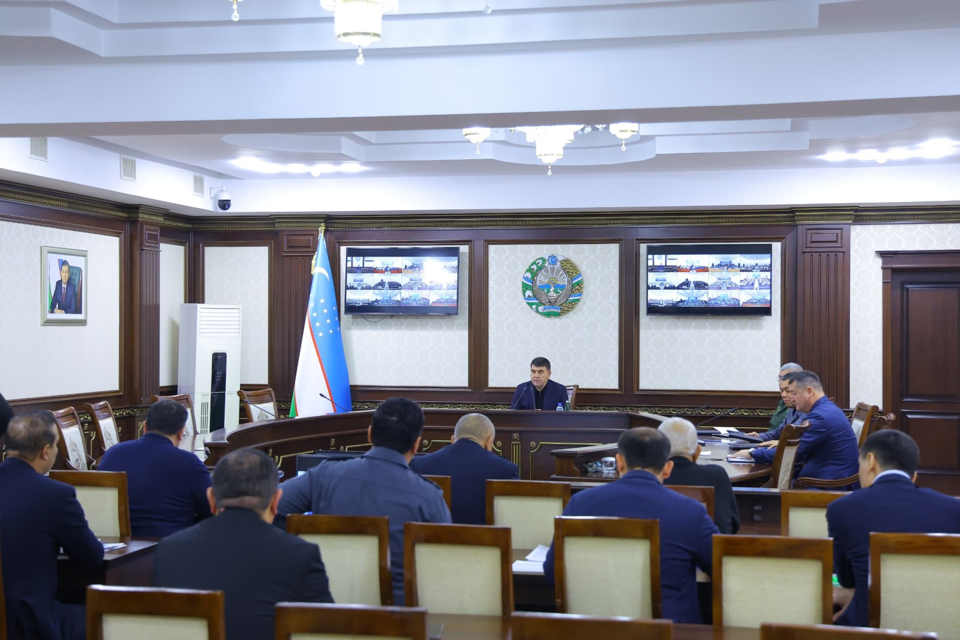 Қишлоқ хўжалигидаги долзарб тадбирлар ижроси, фермерлар масъулияти муҳокама қилинди