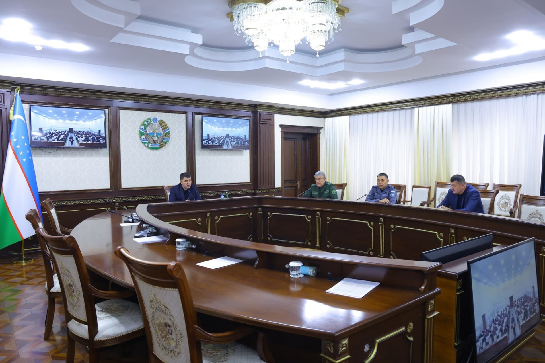 Қишлоқ хўжалигидаги долзарб тадбирлар ижроси, фермерлар масъулияти муҳокама қилинди