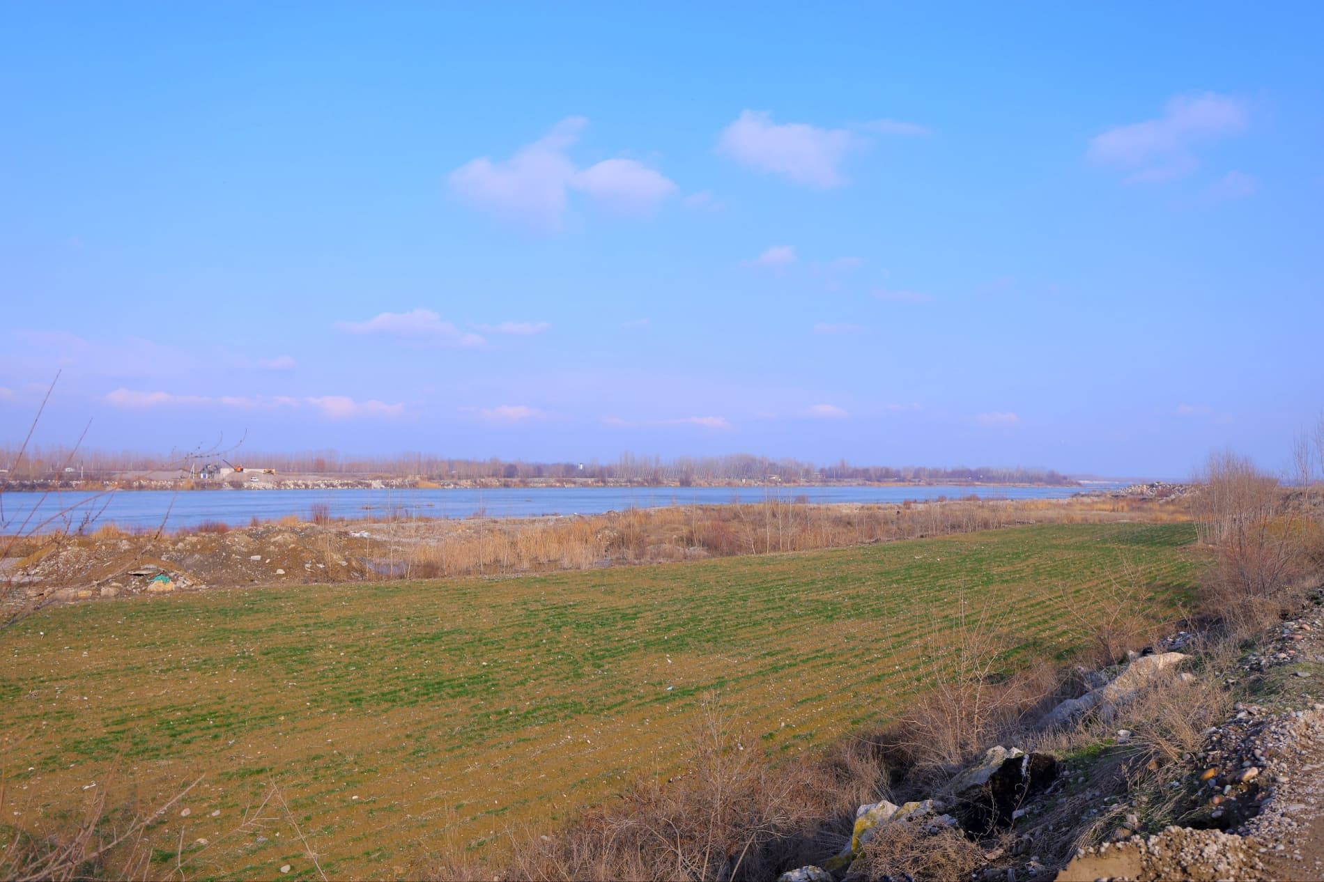 Norin tumanida xizmat koʻrsatish va turizm rivojlantiriladi.