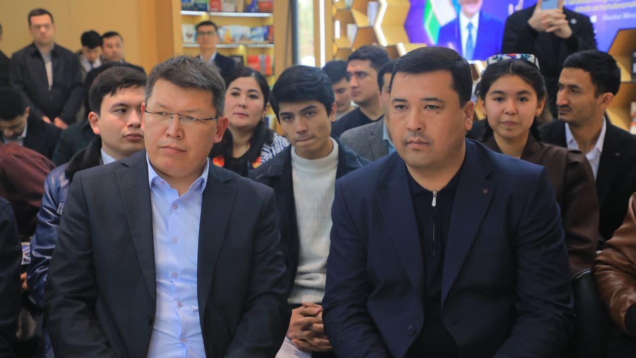 O‘quv markazlari va kitob sohasi vakillari bilan ochiq muloqot o‘tkazildi.