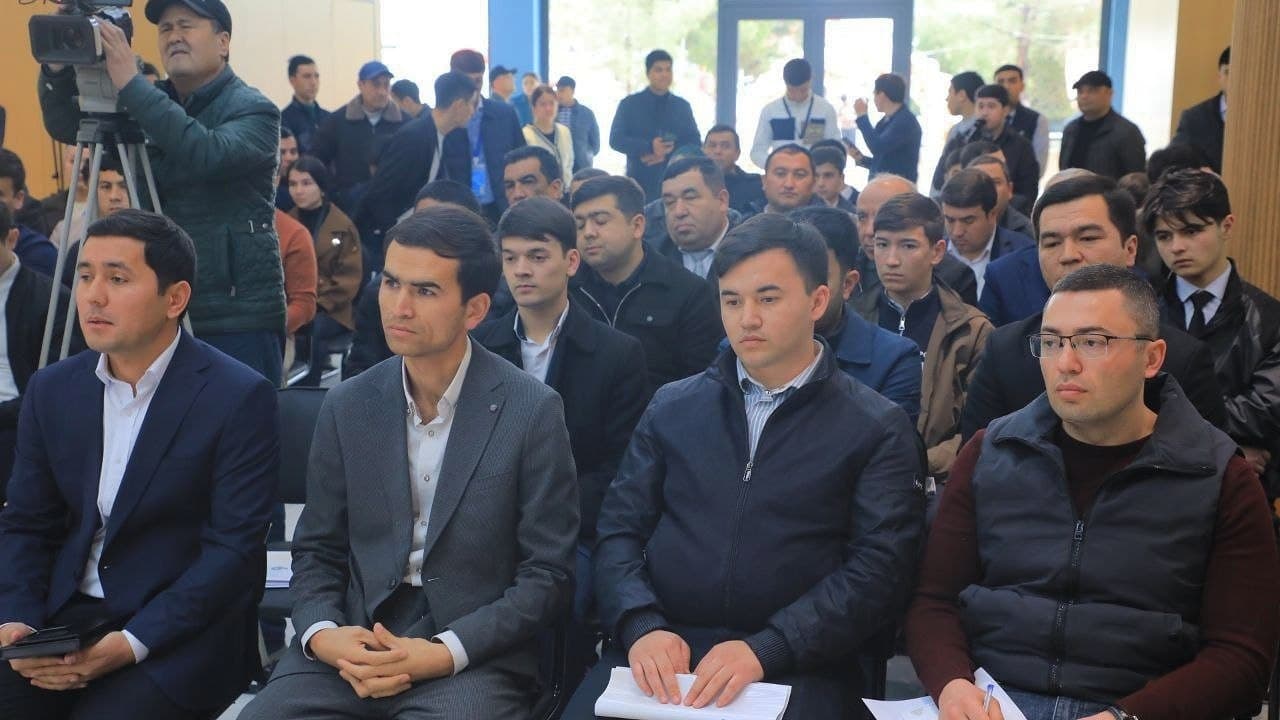 O‘quv markazlari va kitob sohasi vakillari bilan ochiq muloqot o‘tkazildi.