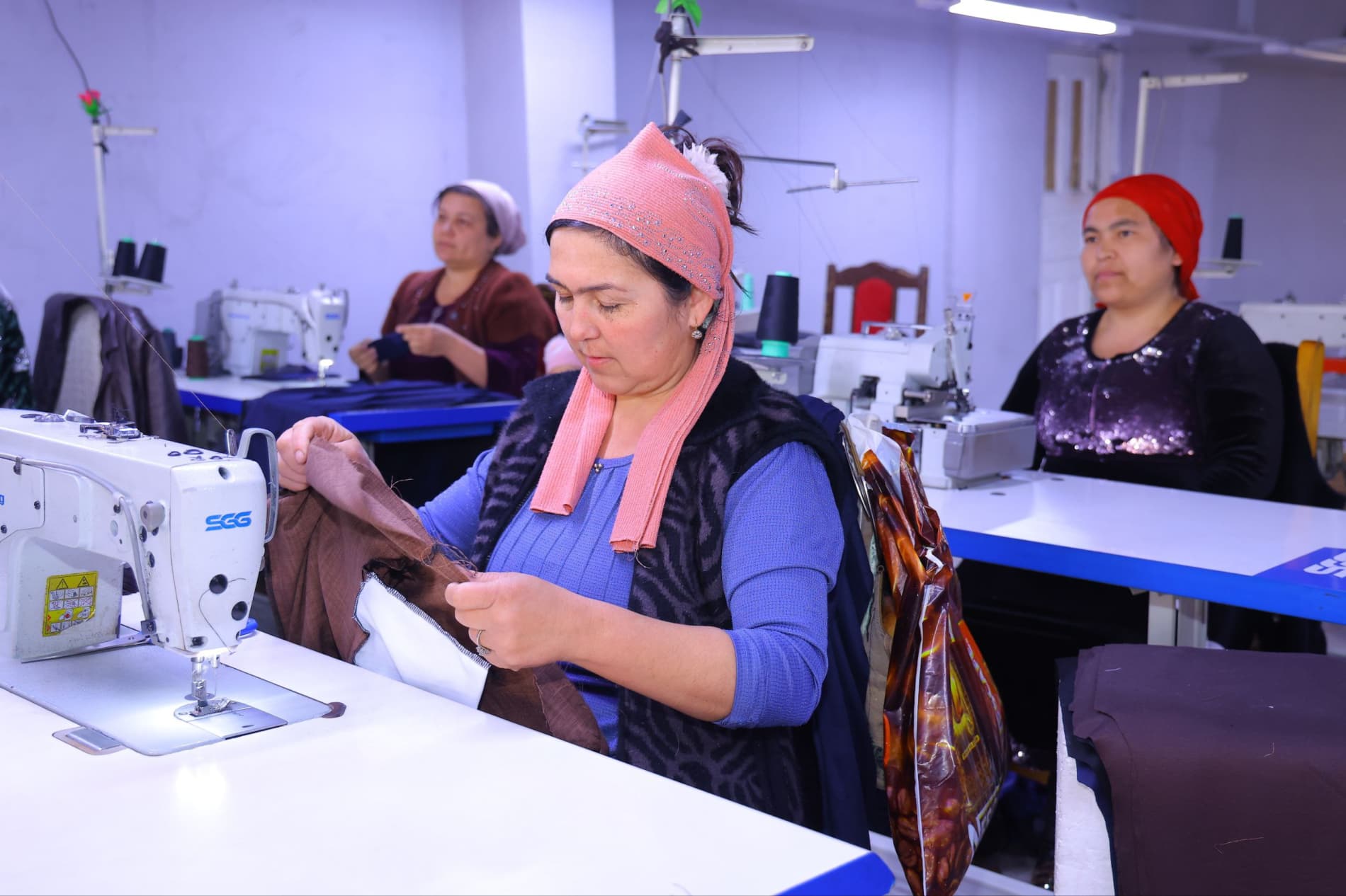 Мингбулоқ туманида “Янги Ўзбекистон қиёфасидаги маҳалла” дастури доирасида амалга оширилаётган ишлар билан танишилди.