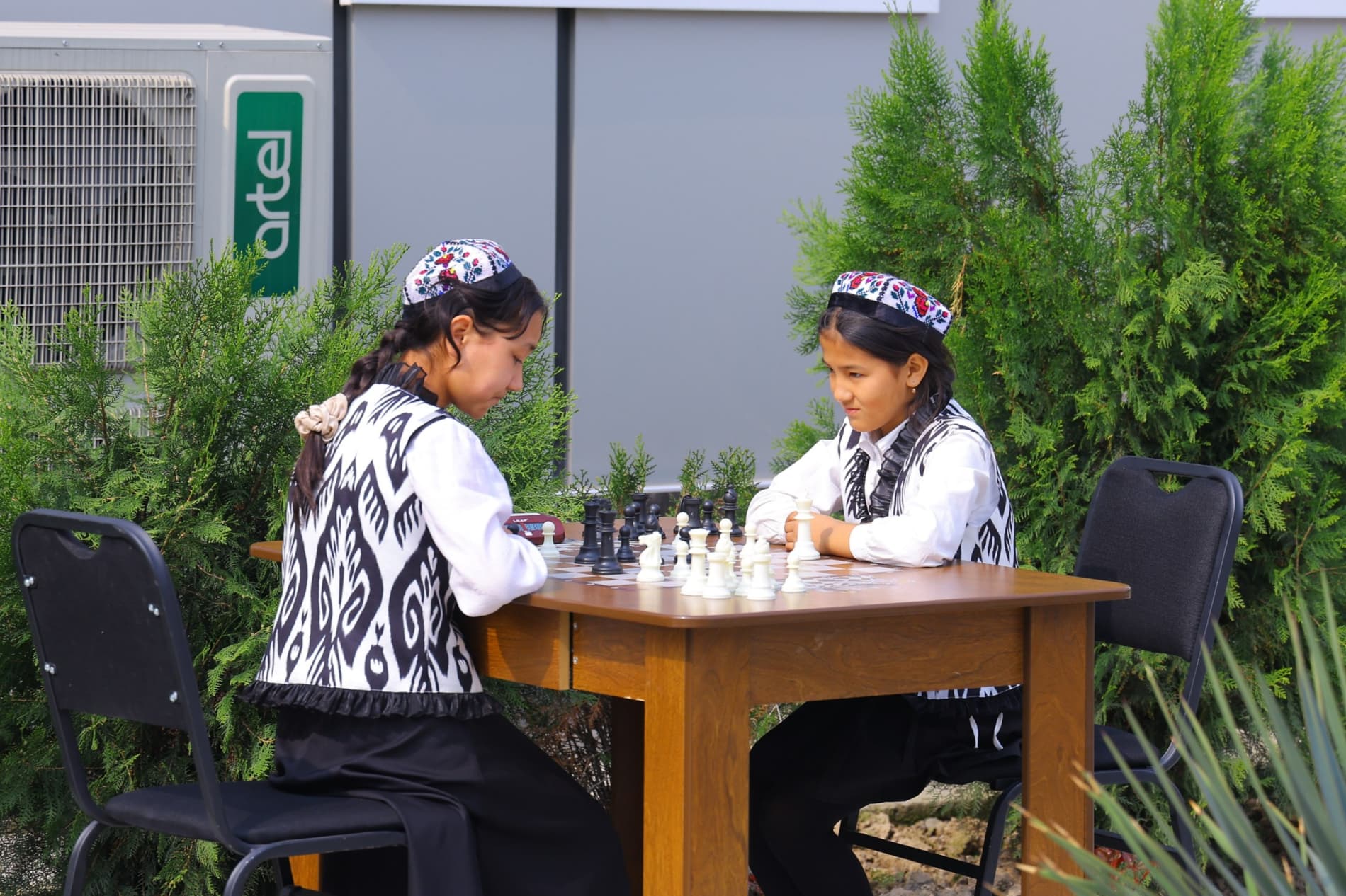 Парк в Учкургане стал центром молодежной жизни