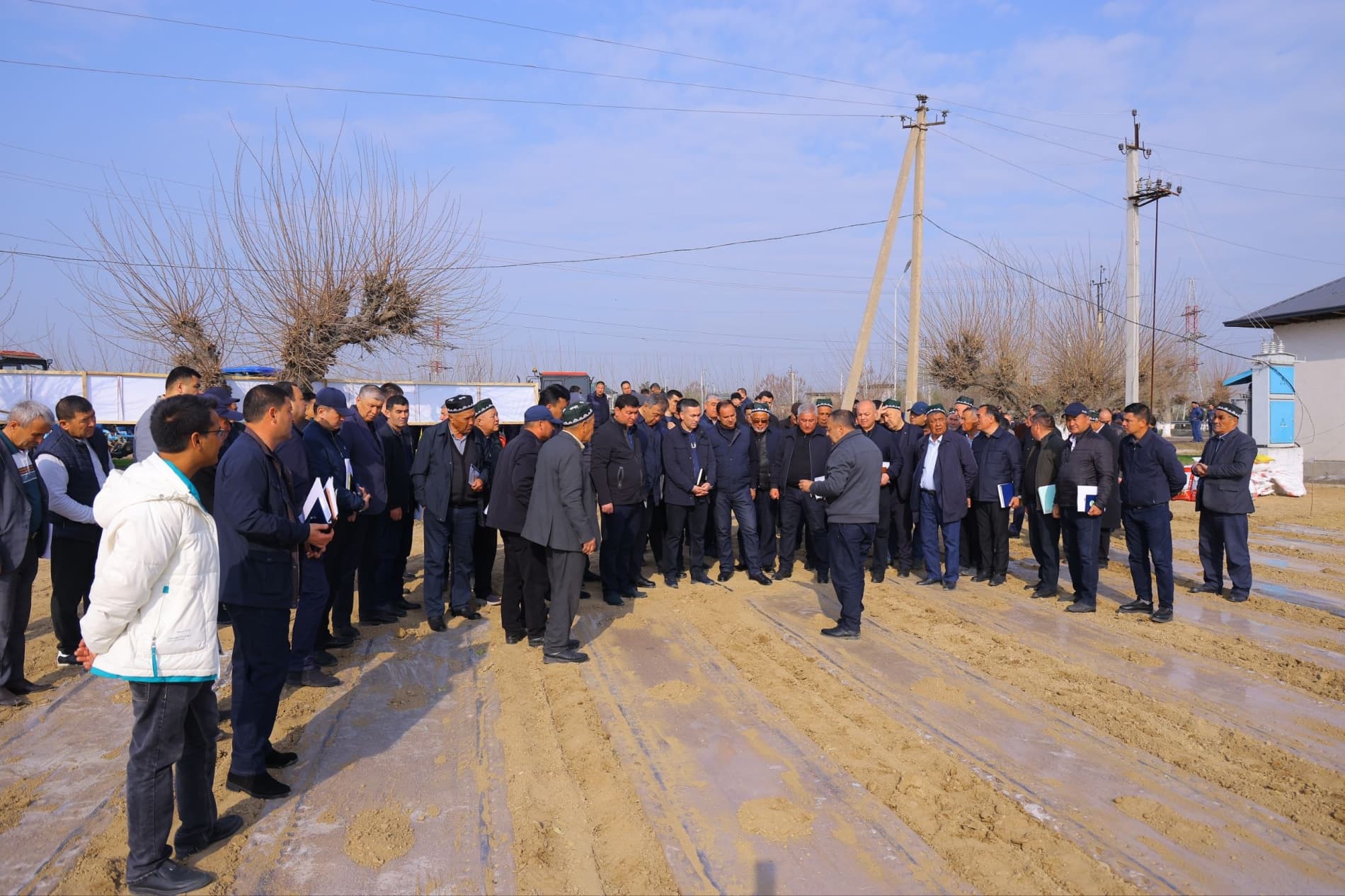 Чигит экиш мавсумини тез ва сифатли ташкил этишга бағишланган вилоят семинари бўлиб ўтди.