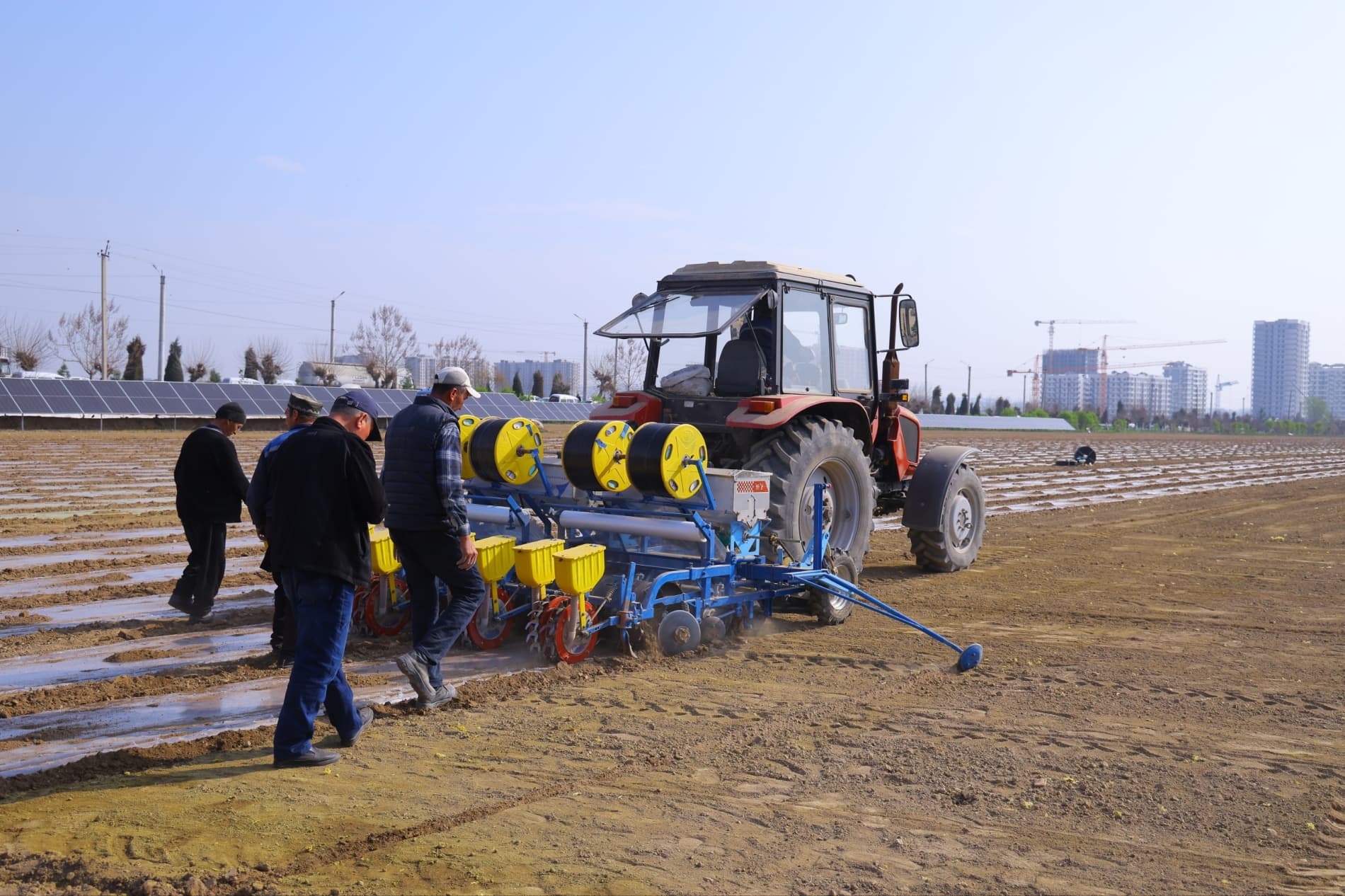 Чигит экиш мавсумини тез ва сифатли ташкил этишга бағишланган вилоят семинари бўлиб ўтди.