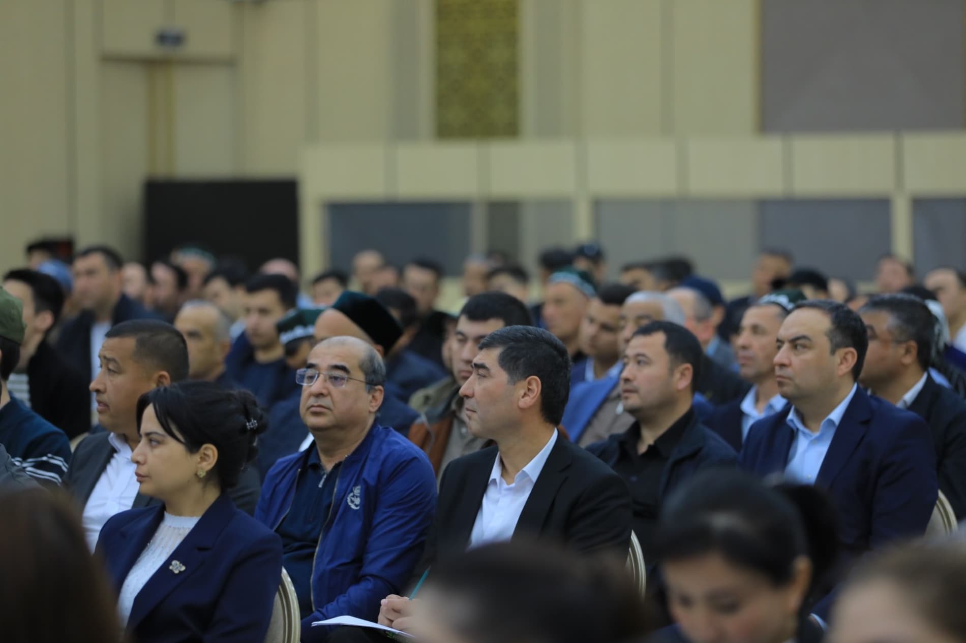 Наманган вилоятида кичик ва ўрта бизнес вакиллари билан очиқ мулоқот бўлиб ўтмоқда