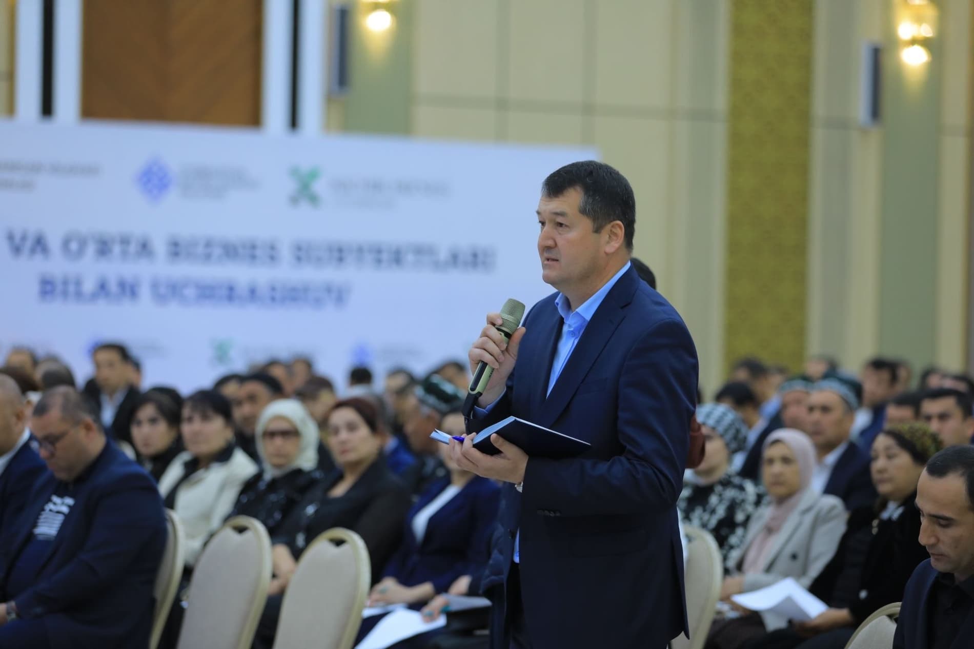 Наманган вилоятида кичик ва ўрта бизнес вакиллари билан очиқ мулоқот бўлиб ўтмоқда