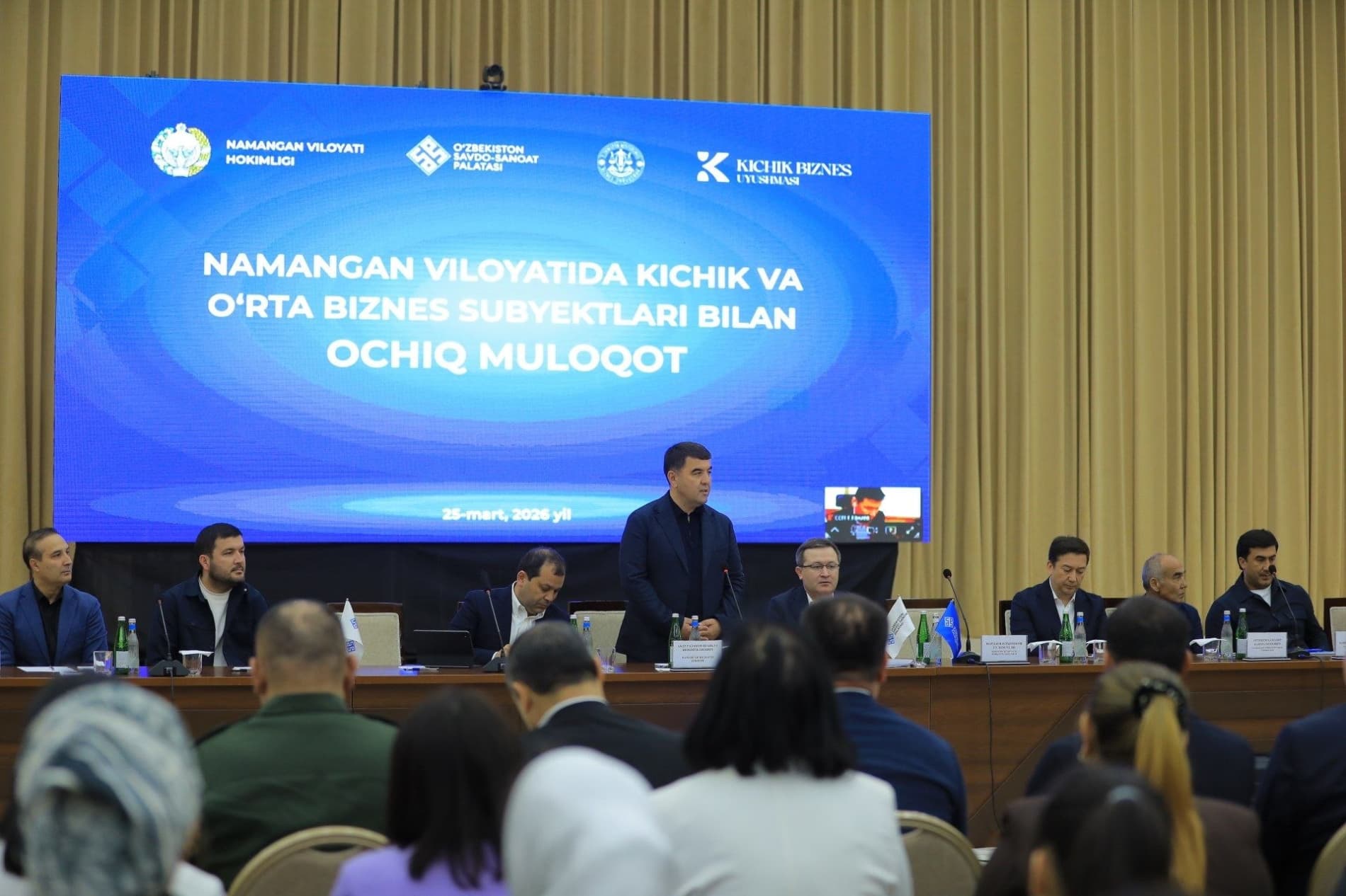 Наманган вилоятида кичик ва ўрта бизнес вакиллари билан очиқ мулоқот бўлиб ўтмоқда