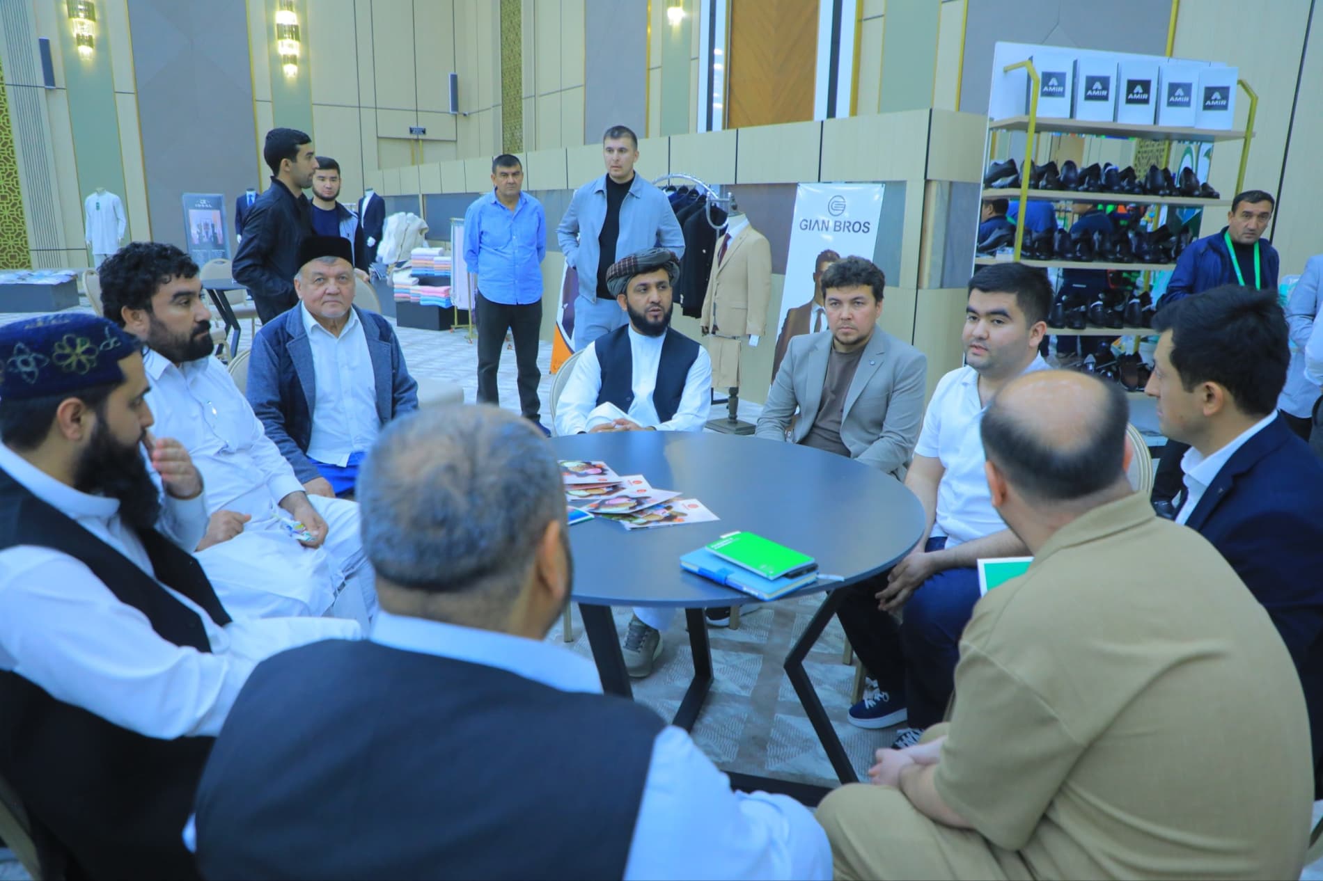 Afgʻoniston delegatsiyasi tarkibida kelgan tadbirkorlarda "Congress Hall”dagi koʻrgazma katta taassurot qoldirdi.