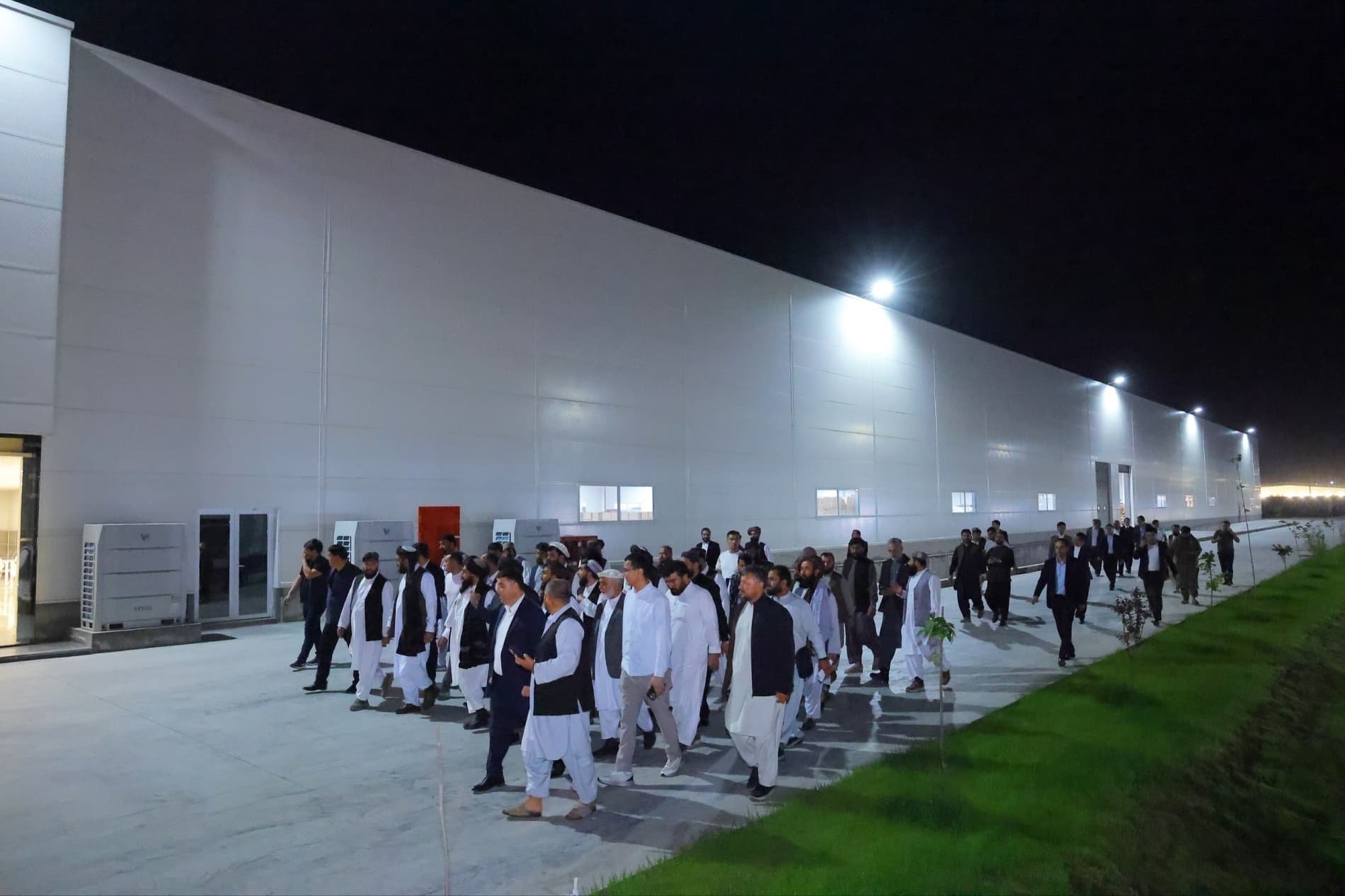 Afgʻoniston delegatsiyasining navbatdagi manzili – Toʻraqoʻrgʻon tumani hududidagi “Iftixor kiyim sanoati” korxonasi boʻldi.