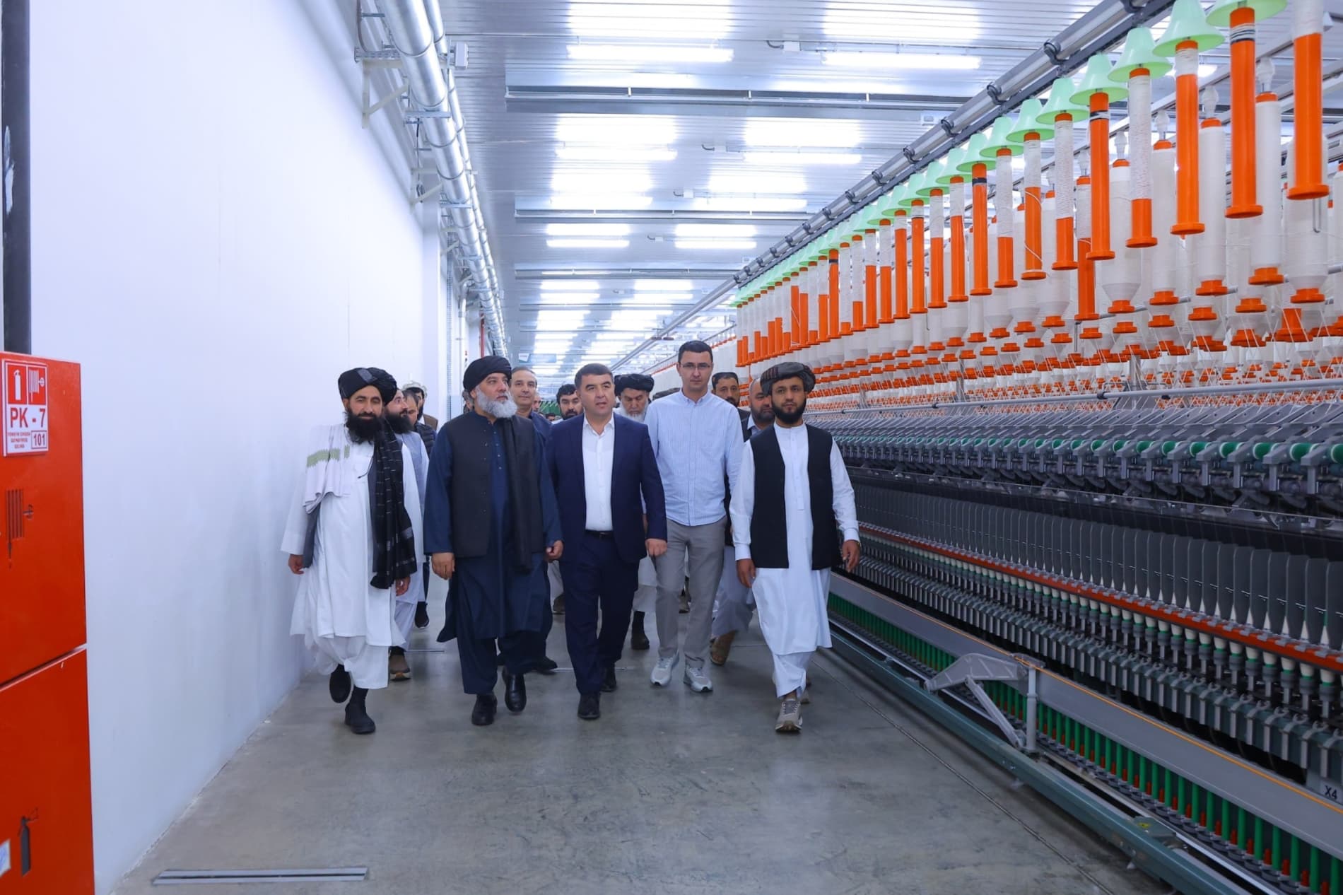 Afgʻoniston delegatsiyasining navbatdagi manzili – Toʻraqoʻrgʻon tumani hududidagi “Iftixor kiyim sanoati” korxonasi boʻldi.