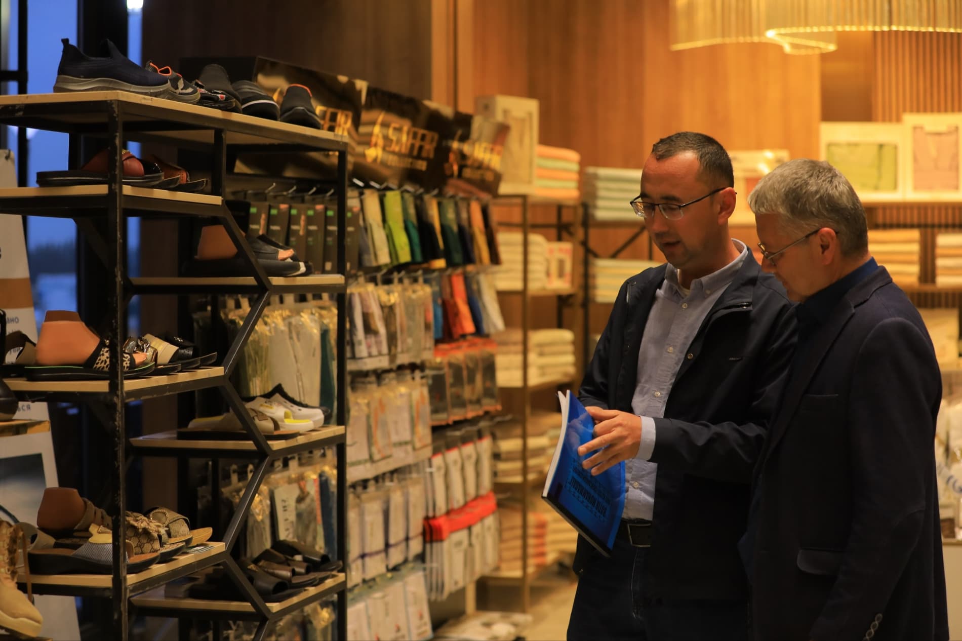 Afgʻoniston delegatsiyasi tarkibida kelgan tadbirkorlarda "Congress Hall”dagi koʻrgazma katta taassurot qoldirdi.