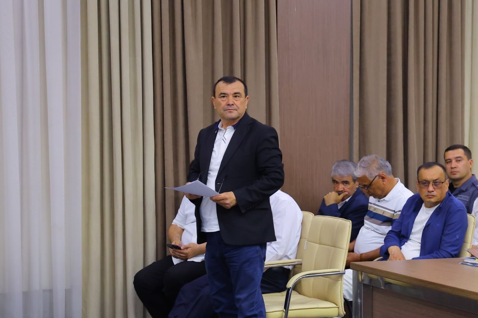 Наманган вилояти ҳокими медиа соҳаси вакиллари билан учрашди: кун тартибида 65-халқаро "Гуллар фестивали".